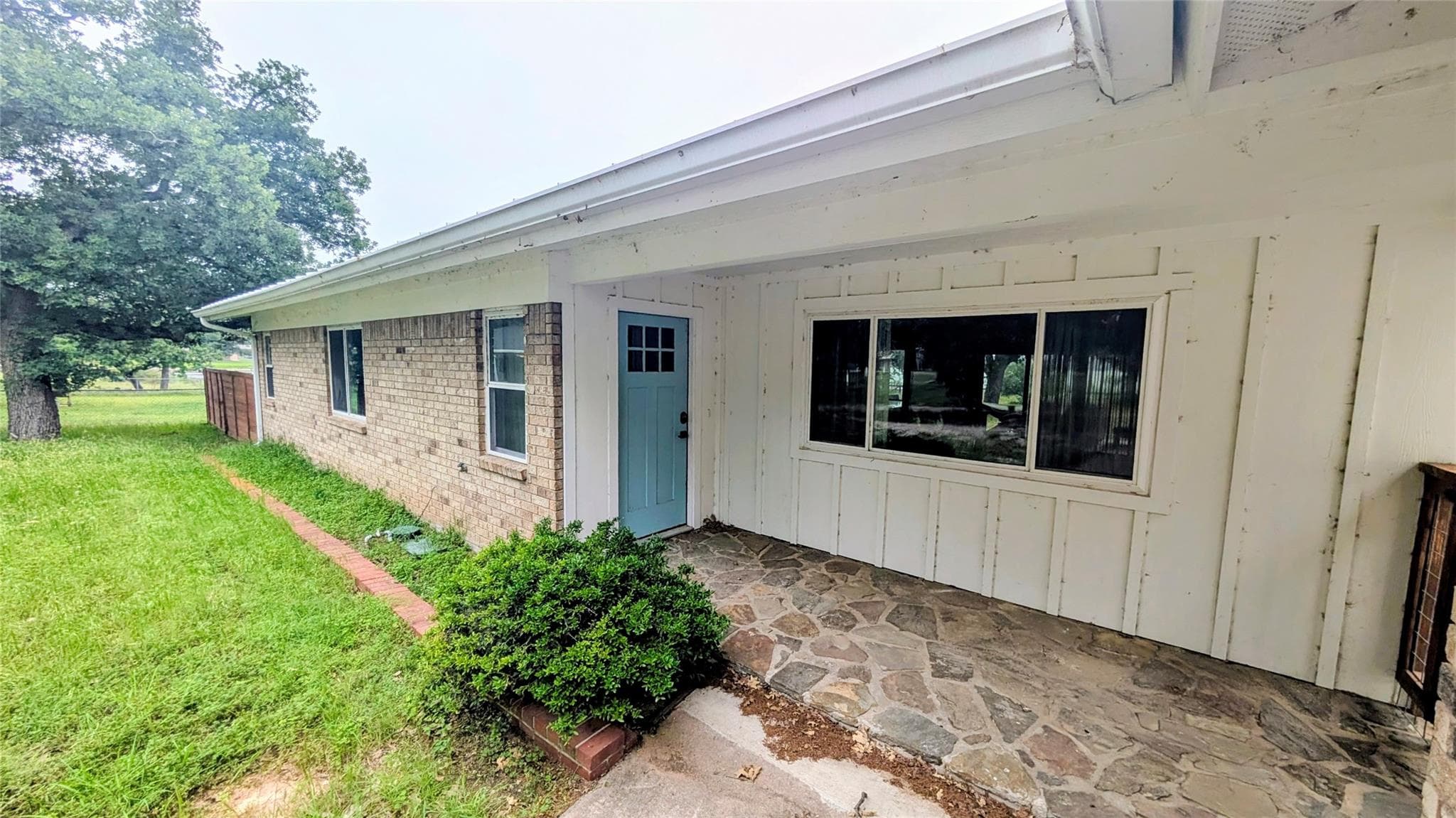 114  Agarita Dr