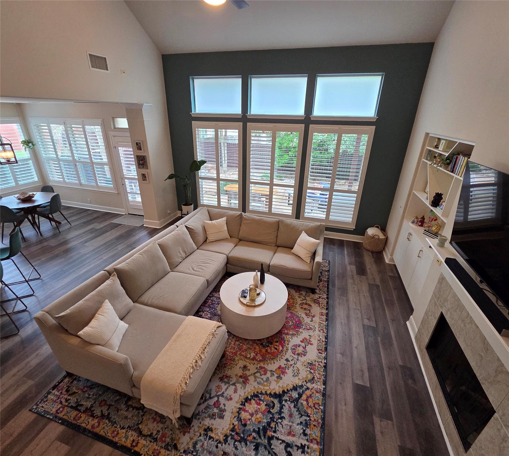 8208  Endeavor Cir