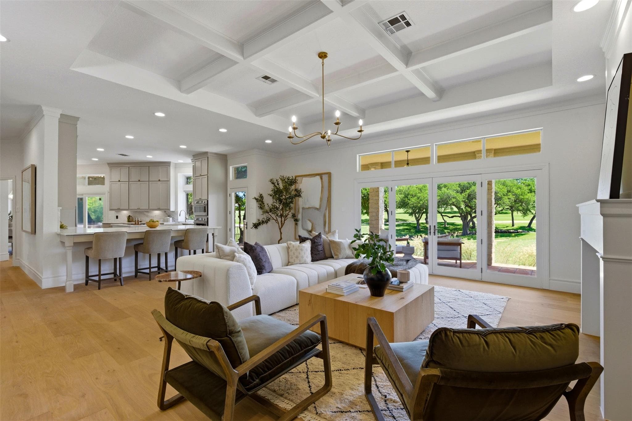 48  Tiburon Dr