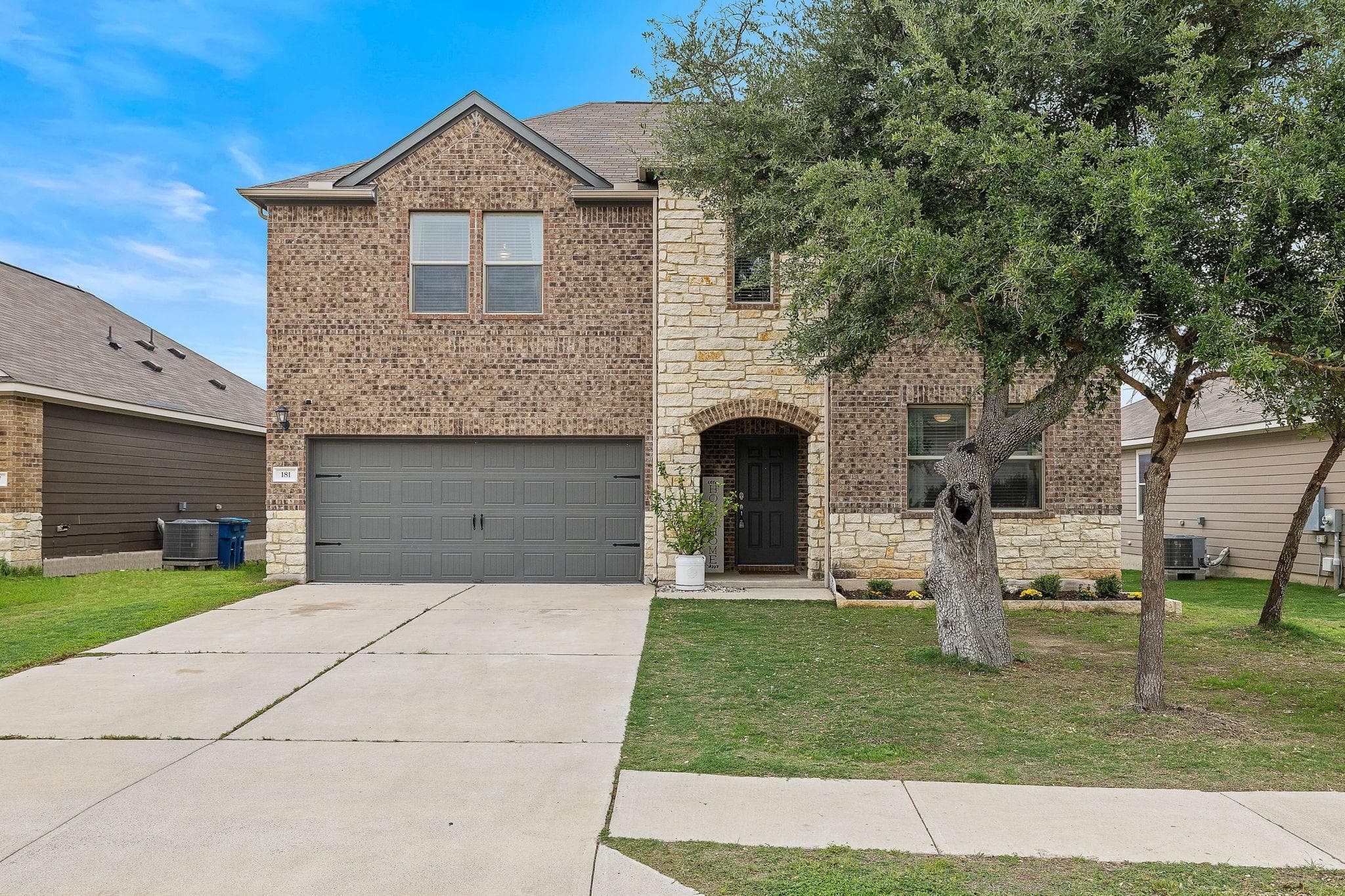 181  Flexus Ln