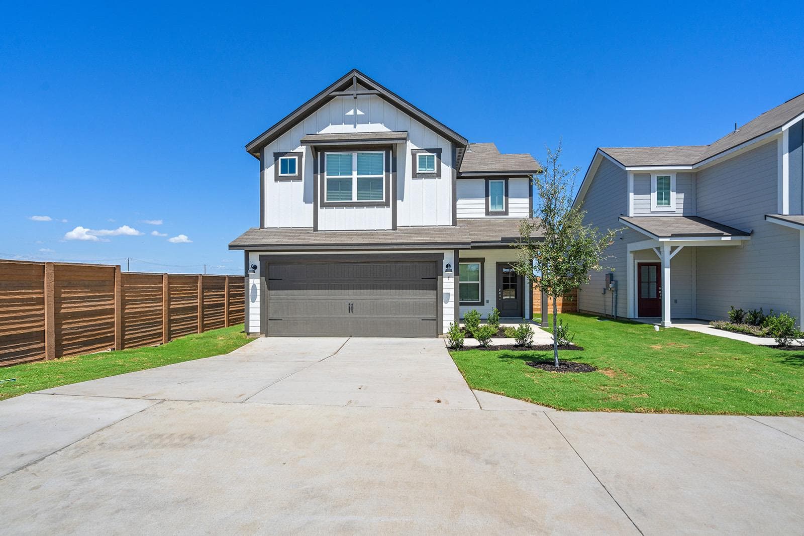 124  Desert Hare Dr