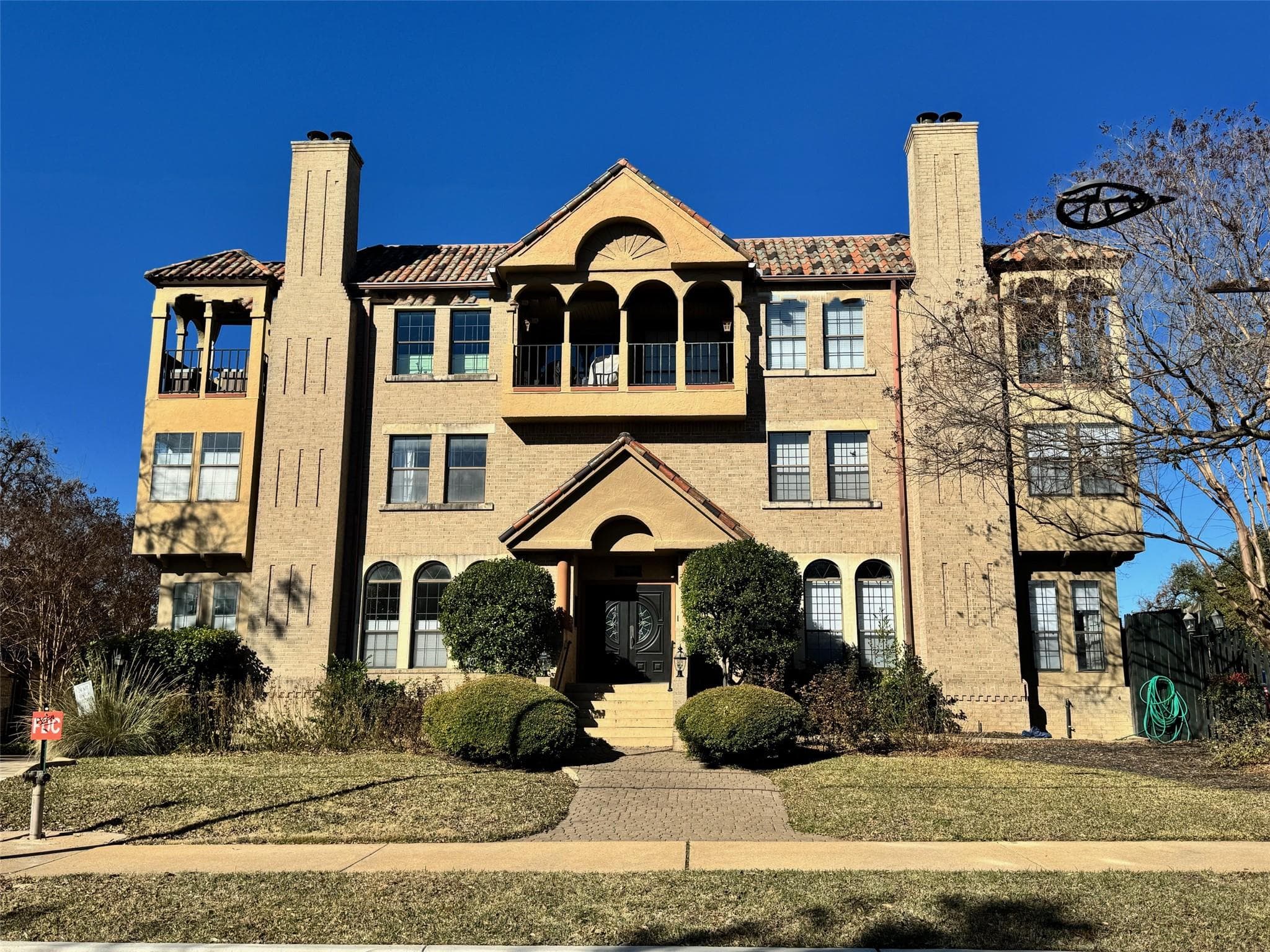 1704  West Ave  #103