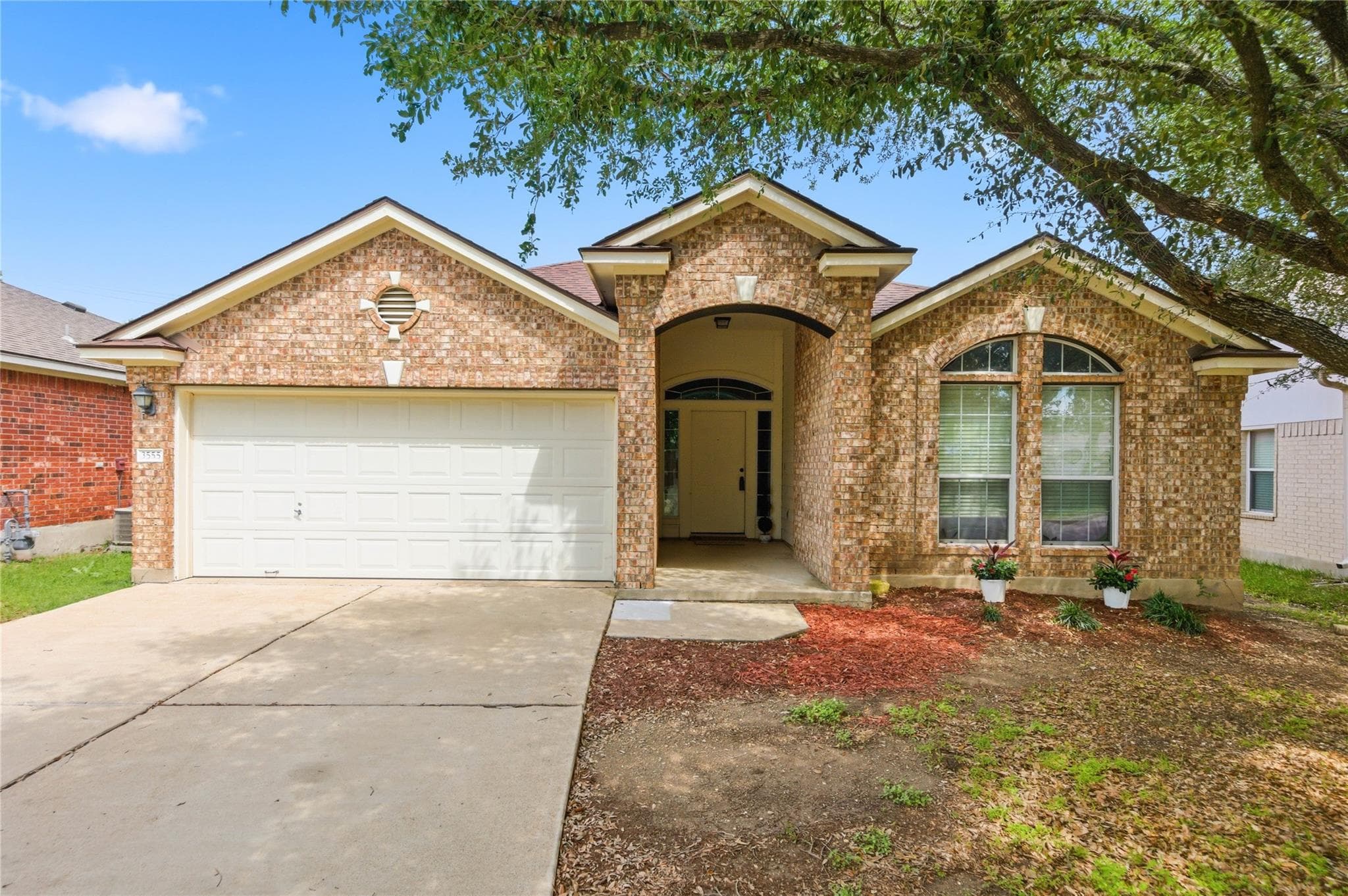 3555  Sandy Koufax Ln