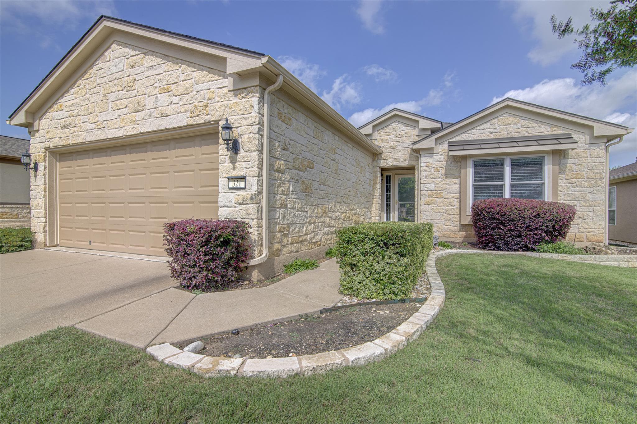 321  Cooper Lake Dr
