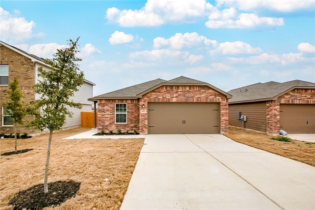 617  Riverdale Dr