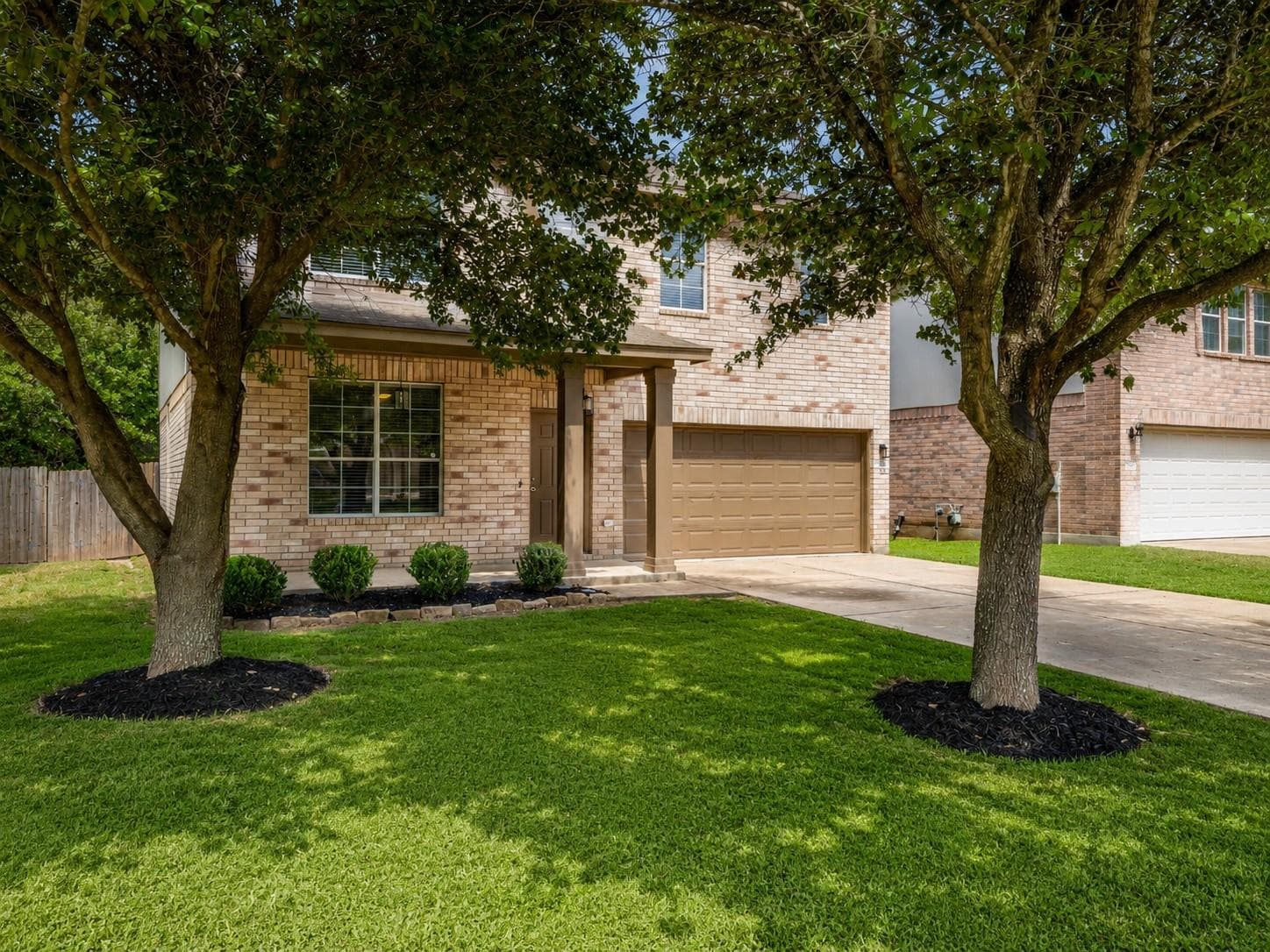 11816  Dave Silk Dr