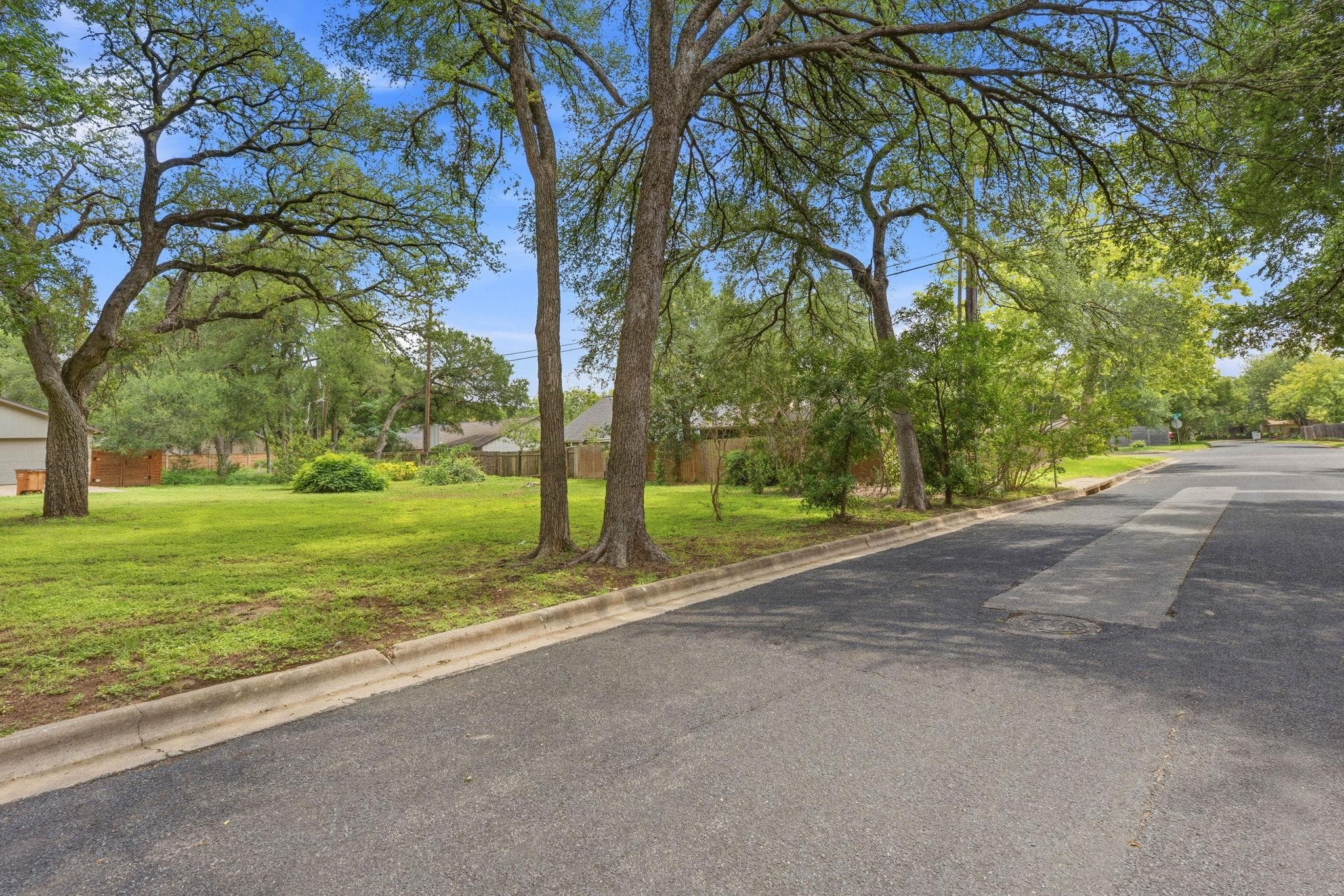 9505  Woodshire Dr