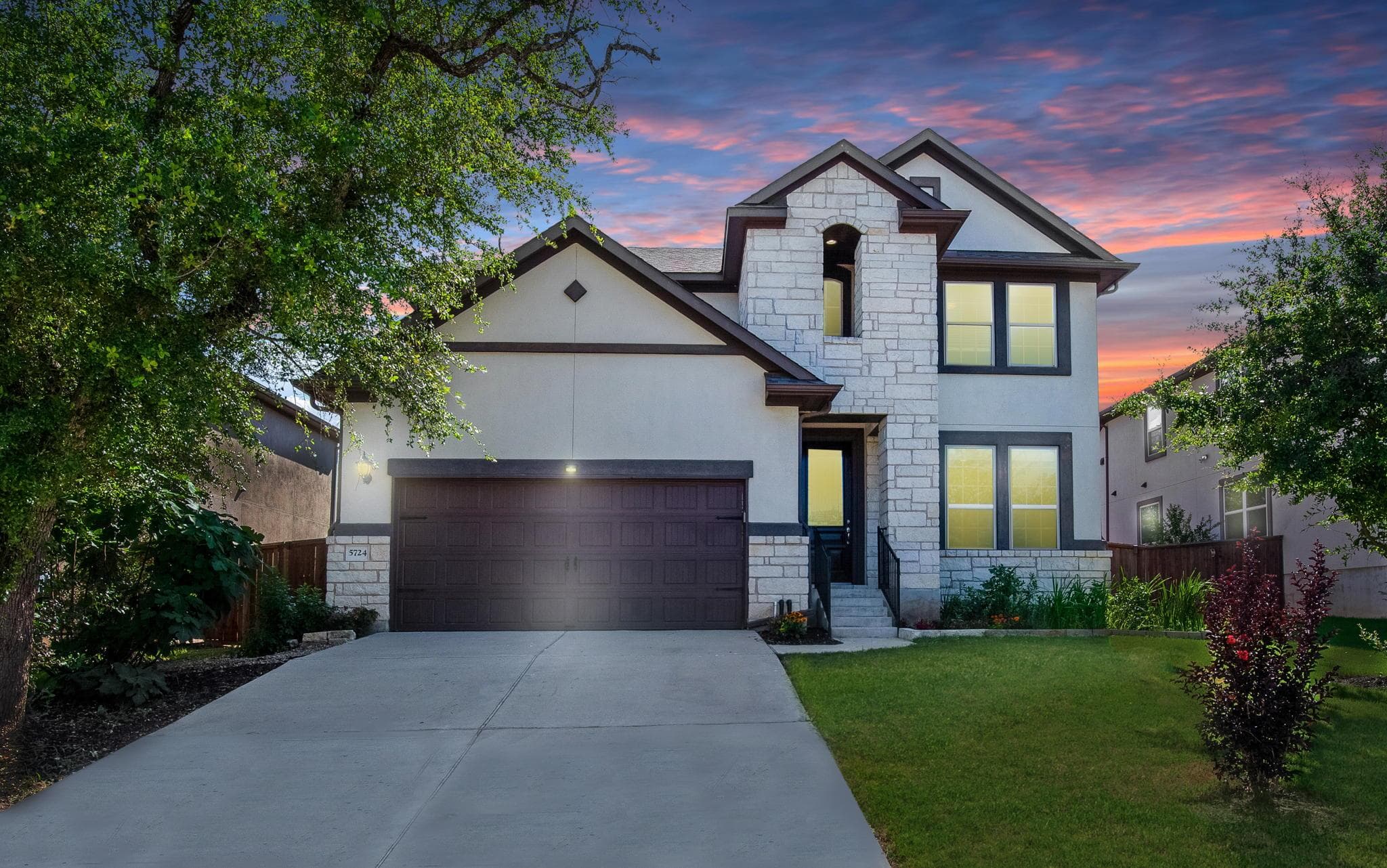 5724  Siragusa Dr