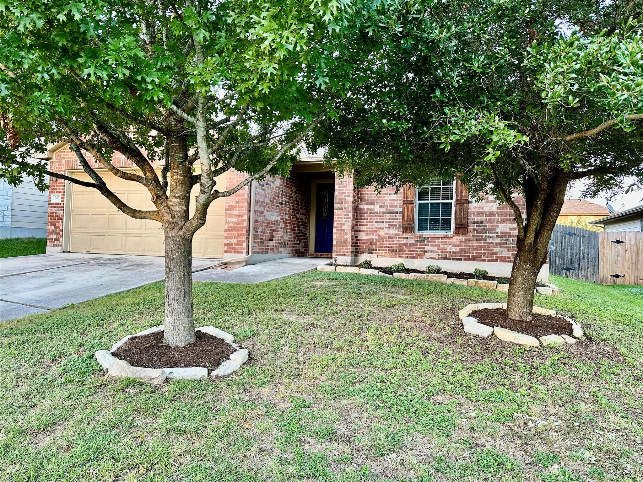 207  Dragon Ridge Rd
