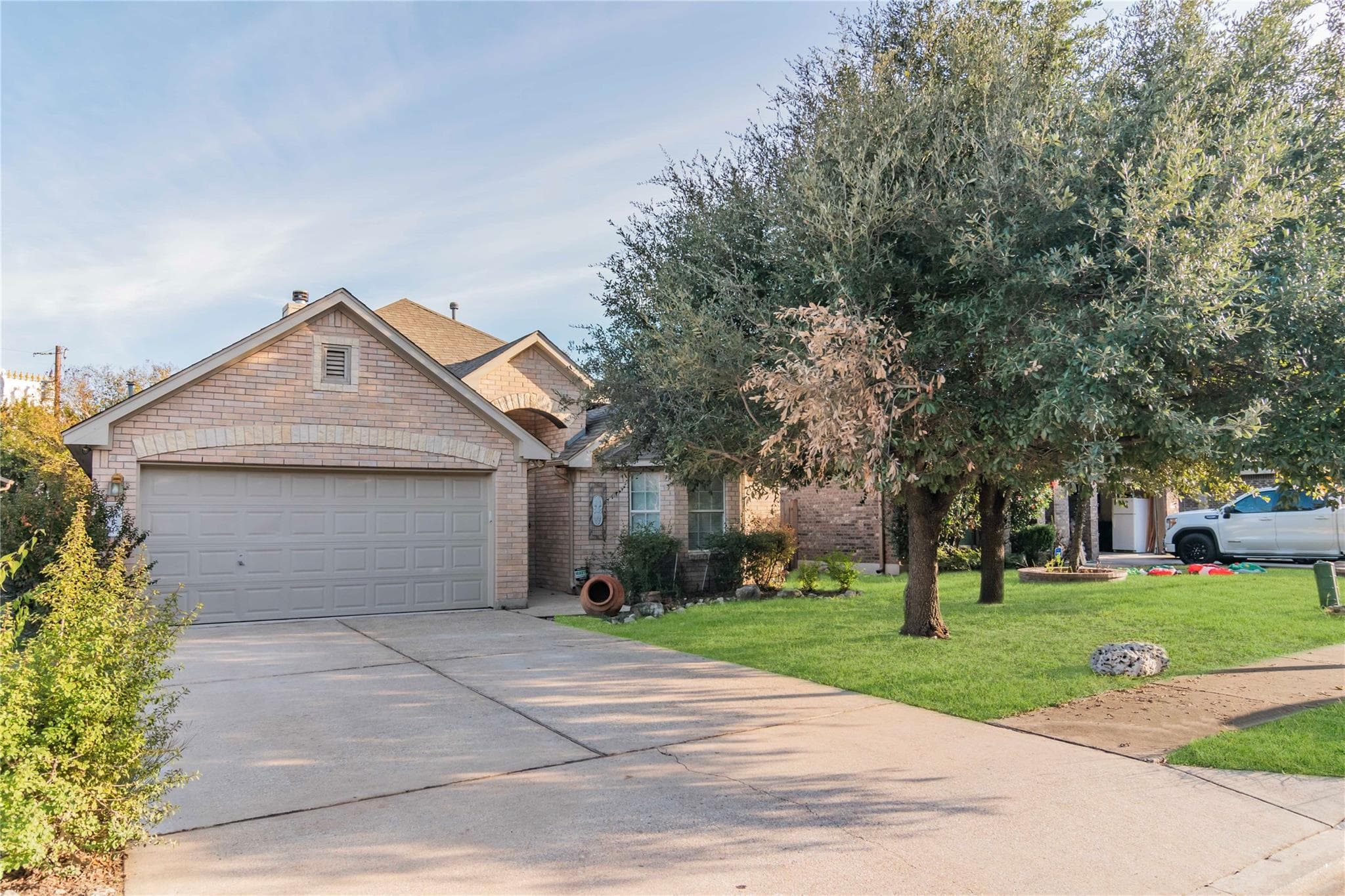 1916  Barnett Dr