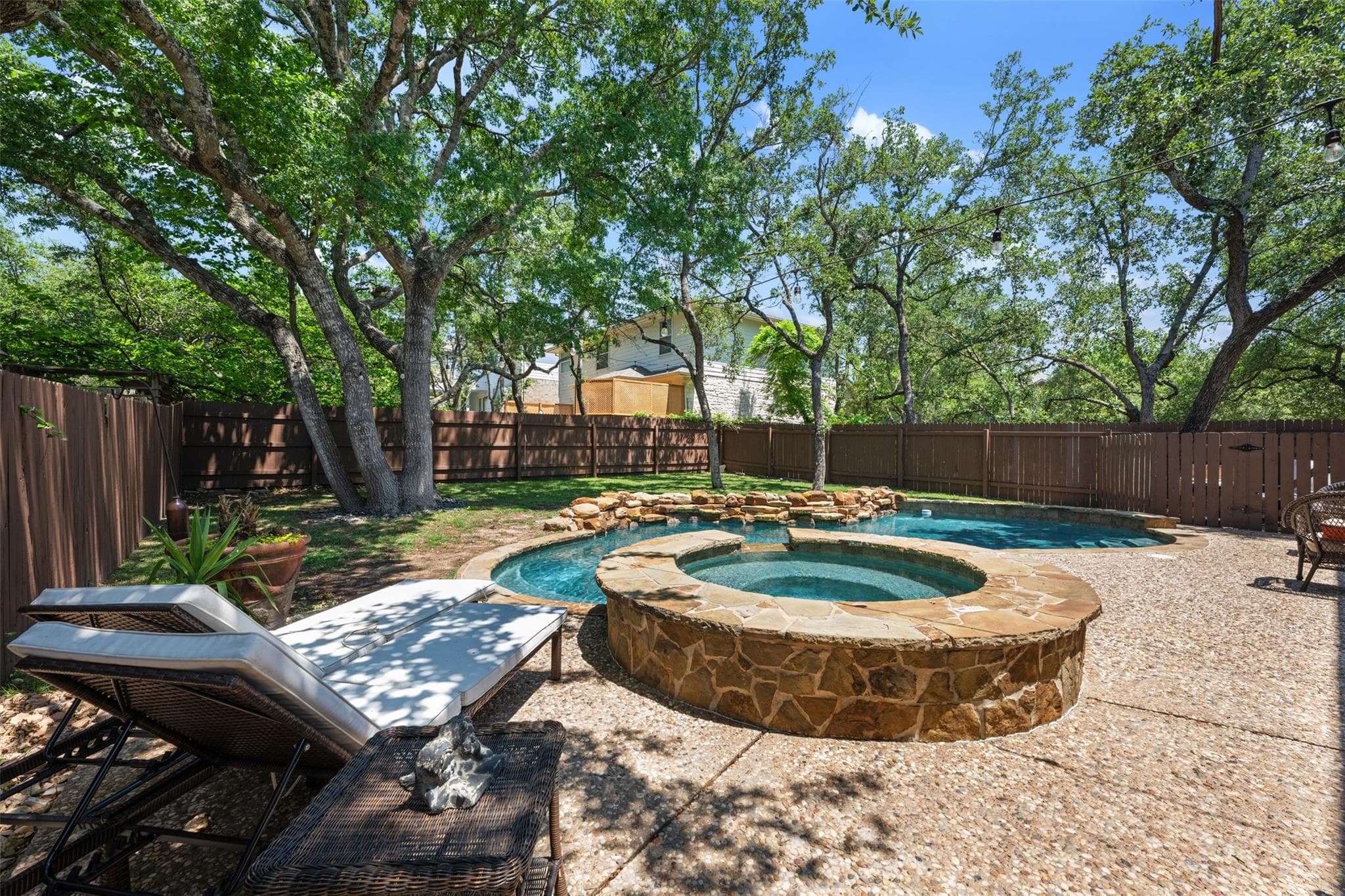 4008  Canyon Glen Cir