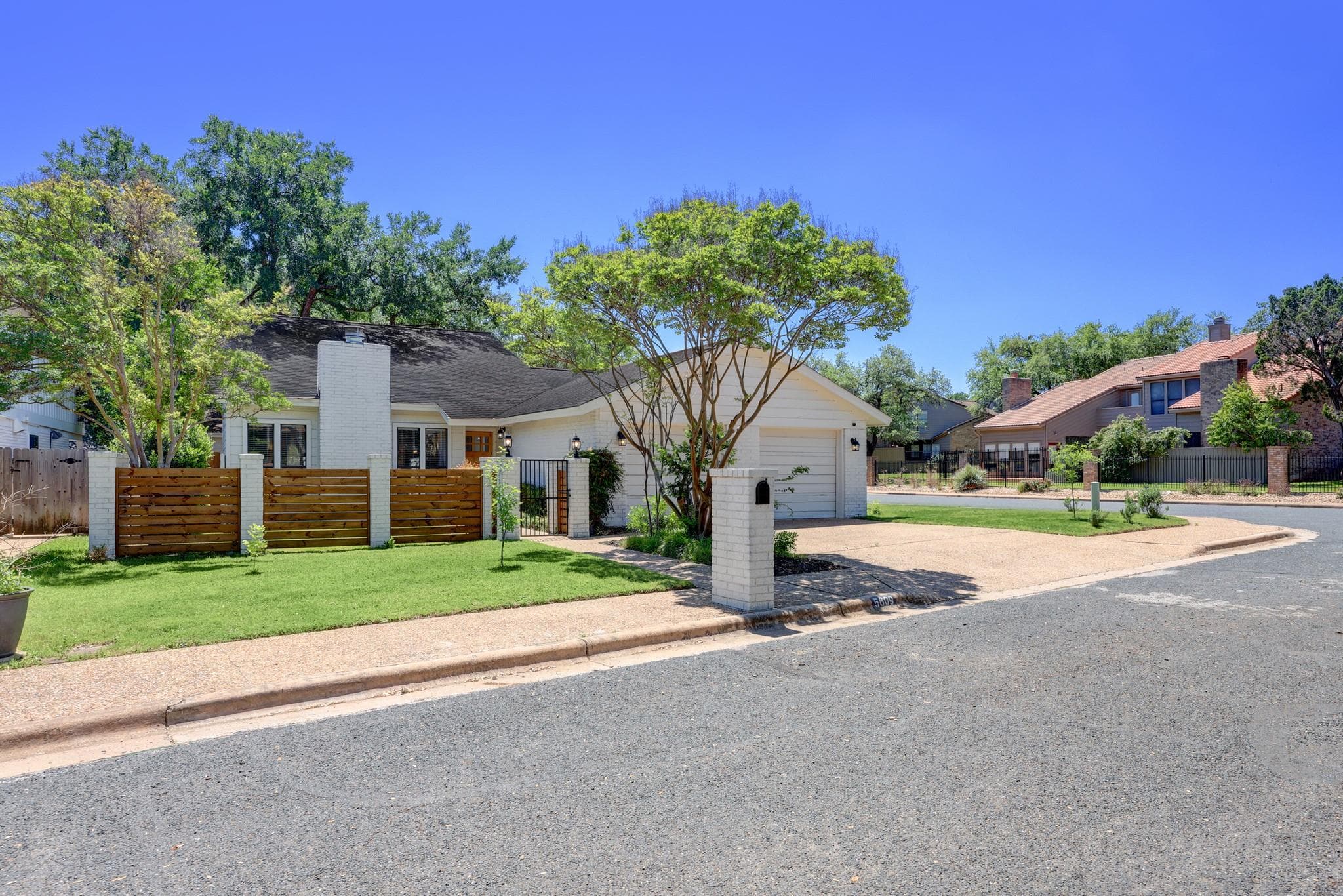 5609  Courtyard Cv