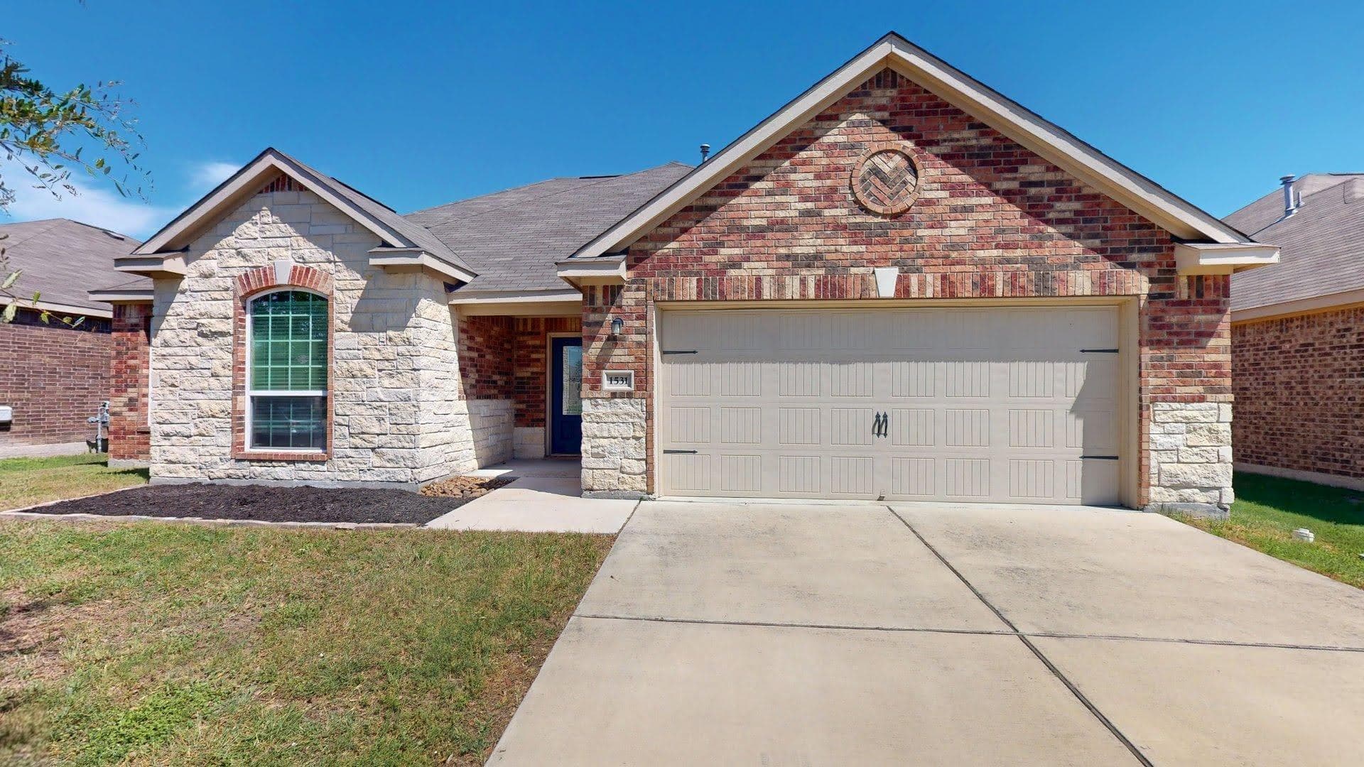 1531 Twin Estates Dr