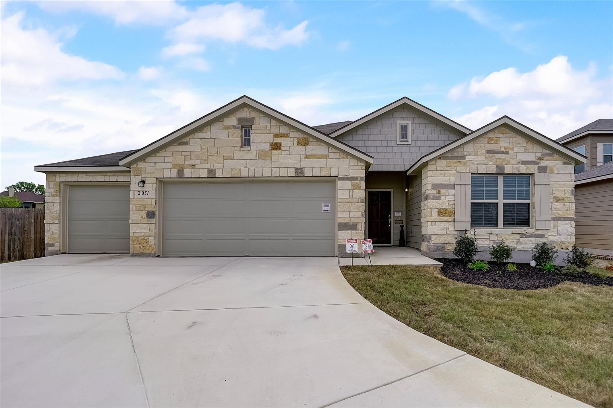 2051  Rowan Way