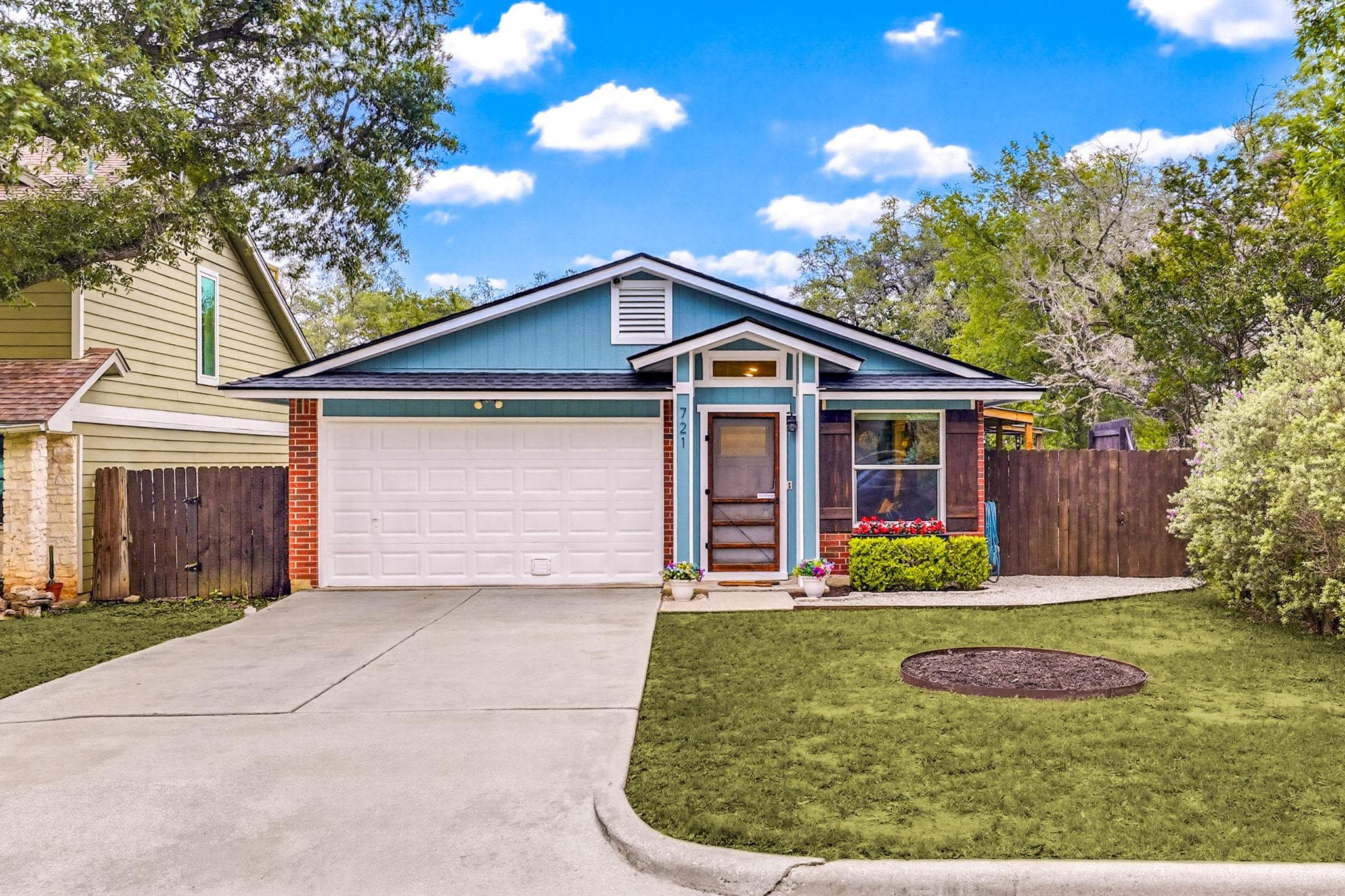 721  Fort Chadbourne Dr