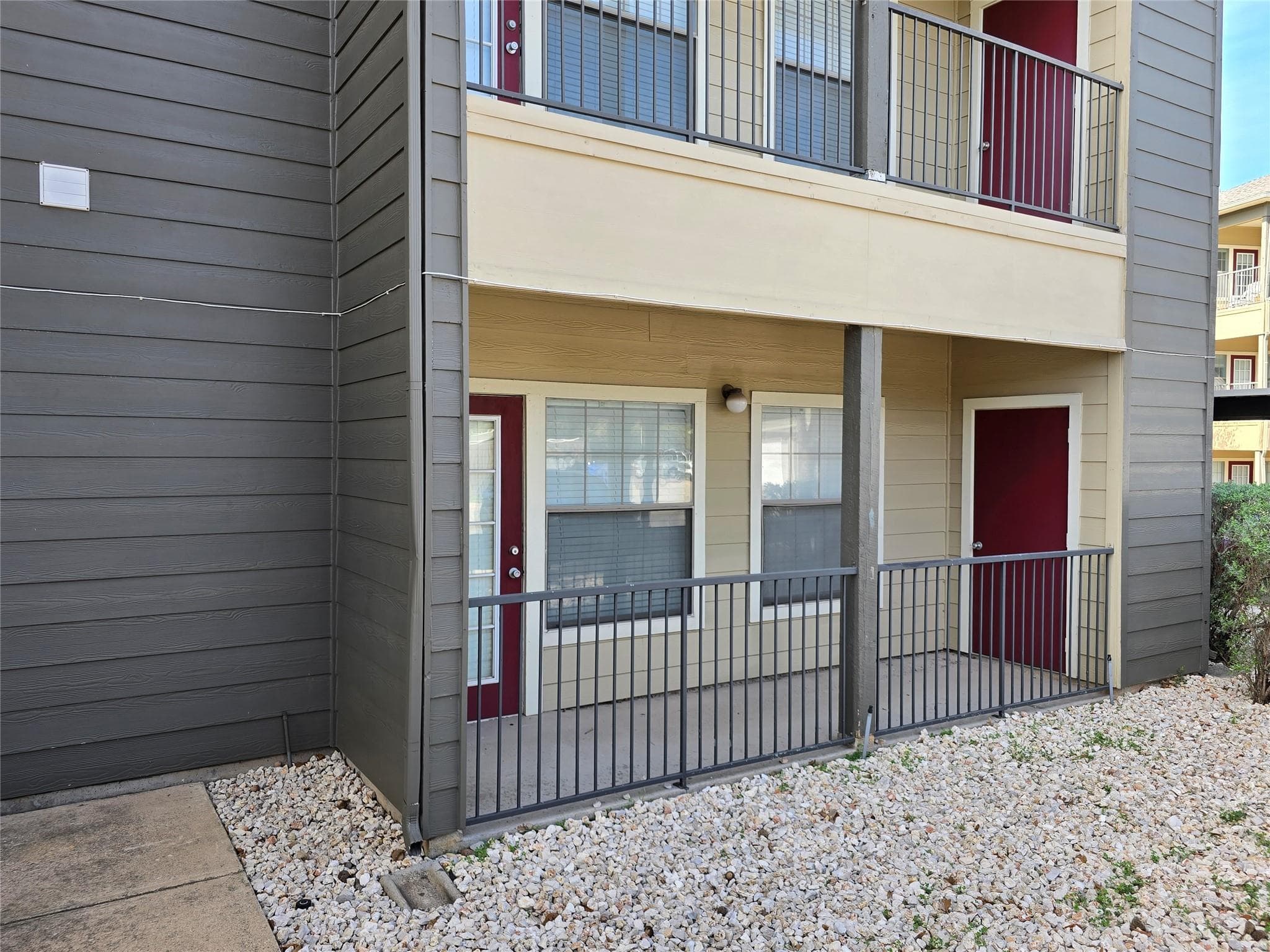 2320  Gracy Farms Ln  #916