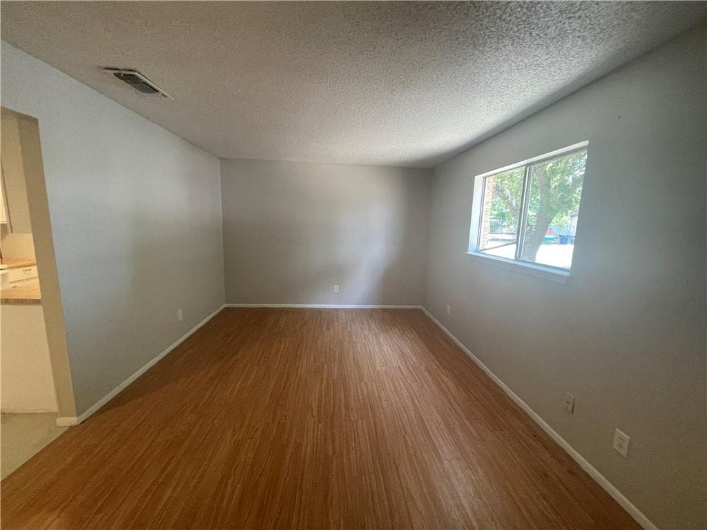 1085  Linde Ave  #1097
