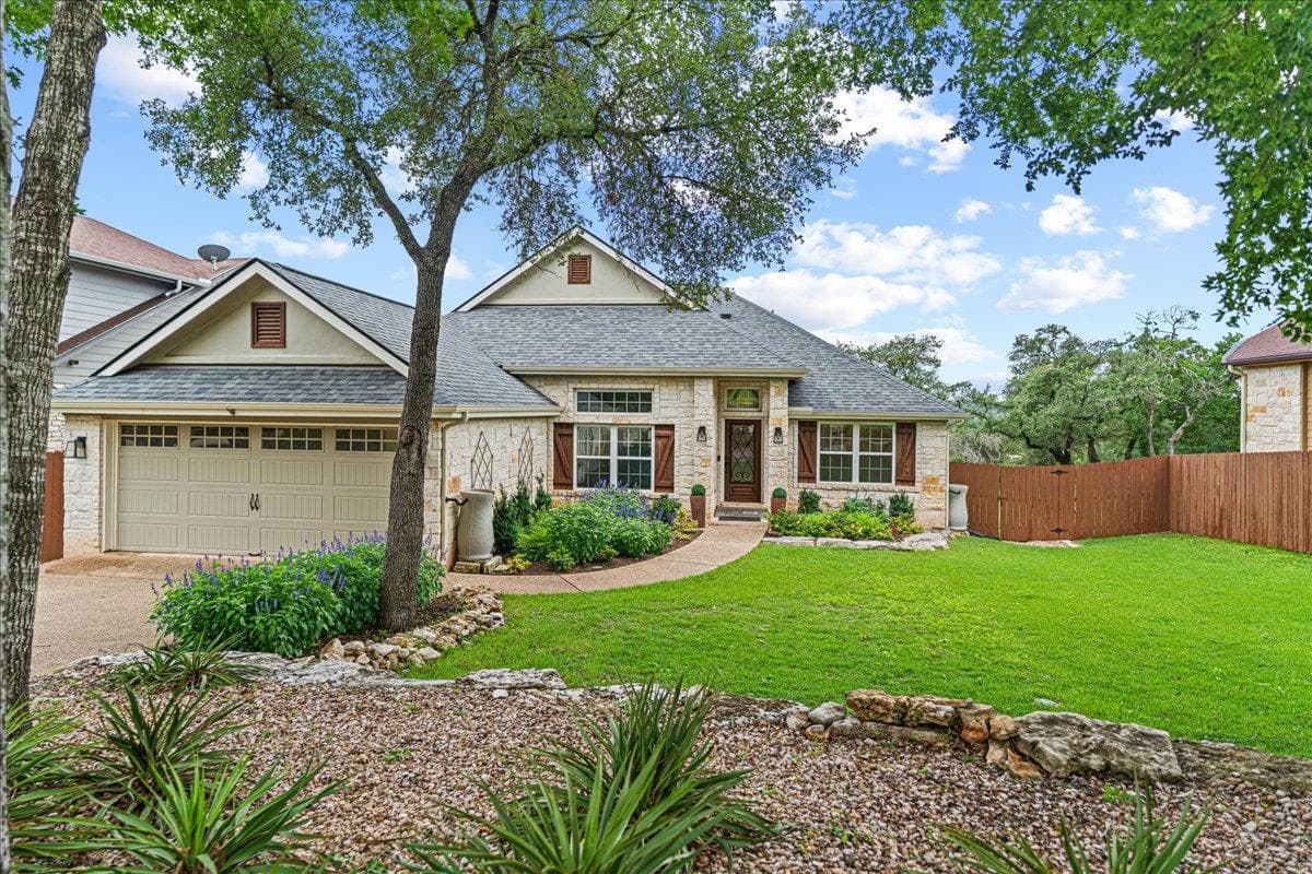 68  Brookhollow Dr
