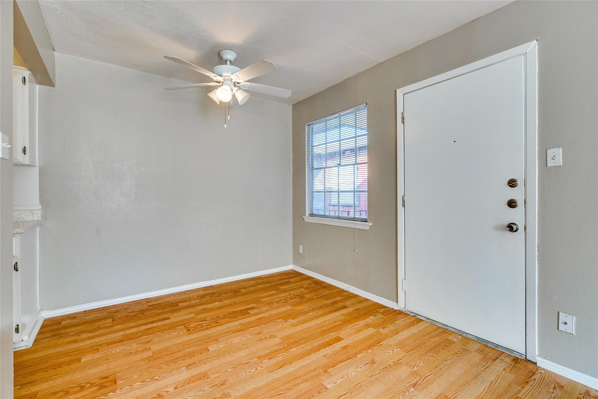 307 E 31 St  #107