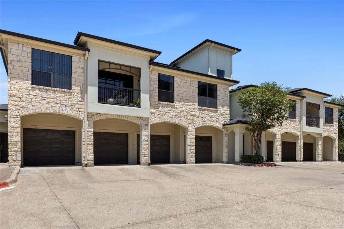 7701  Rialto Blvd  #632
