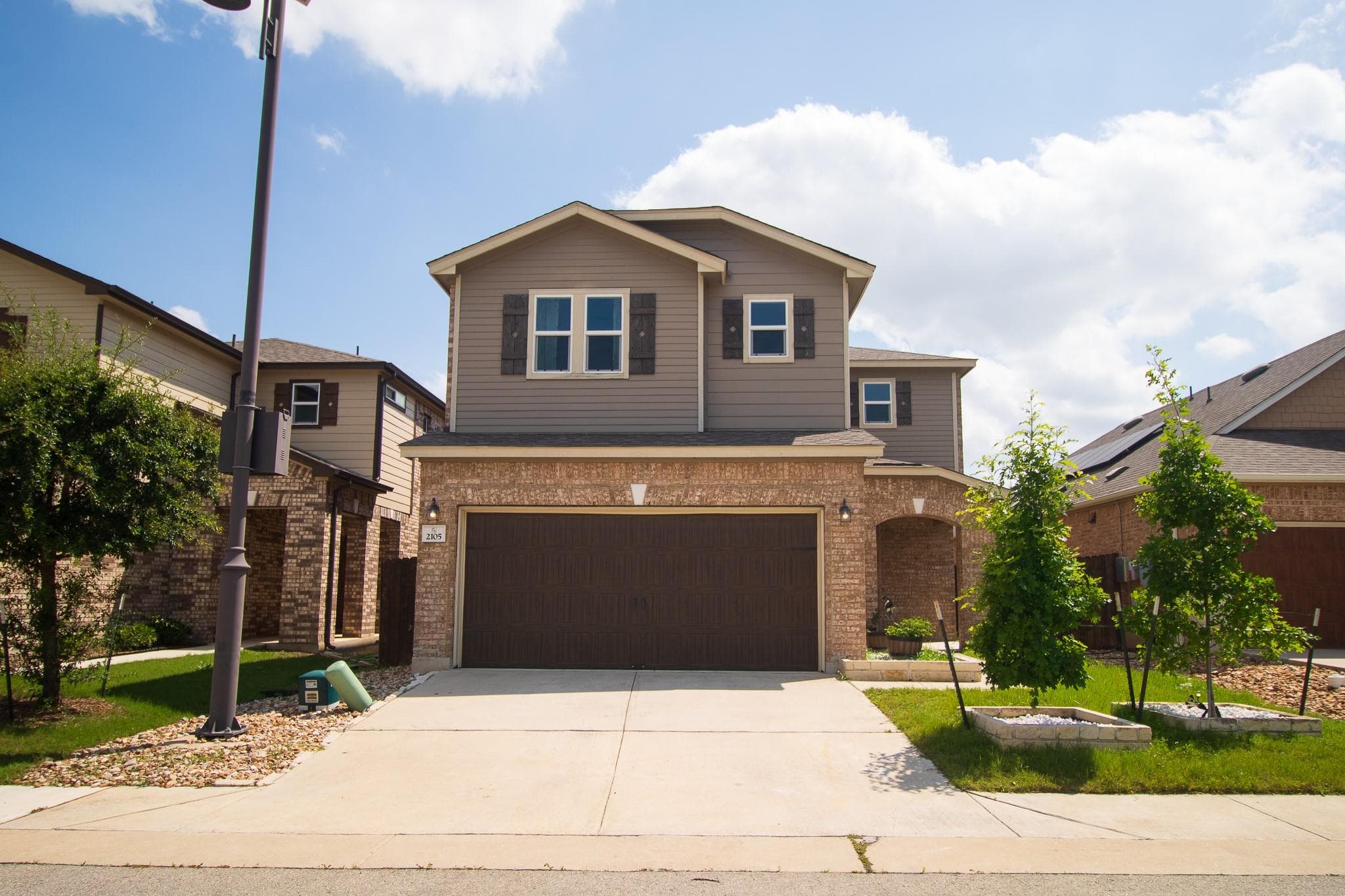 2105  Ebony Dove St