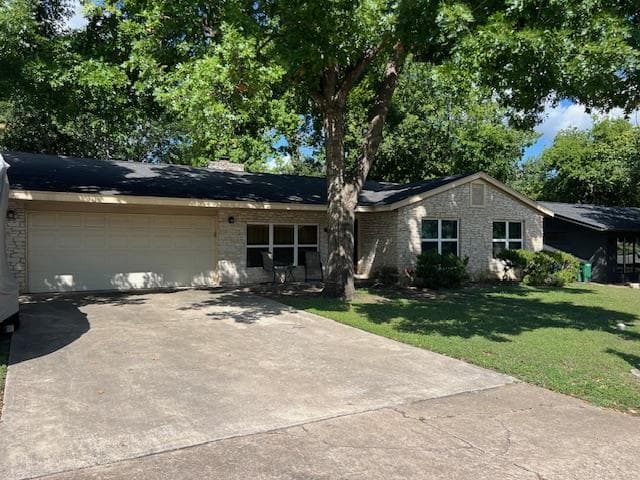 2606  Loyola Ln