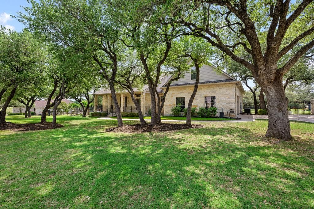 231  Neal Dr