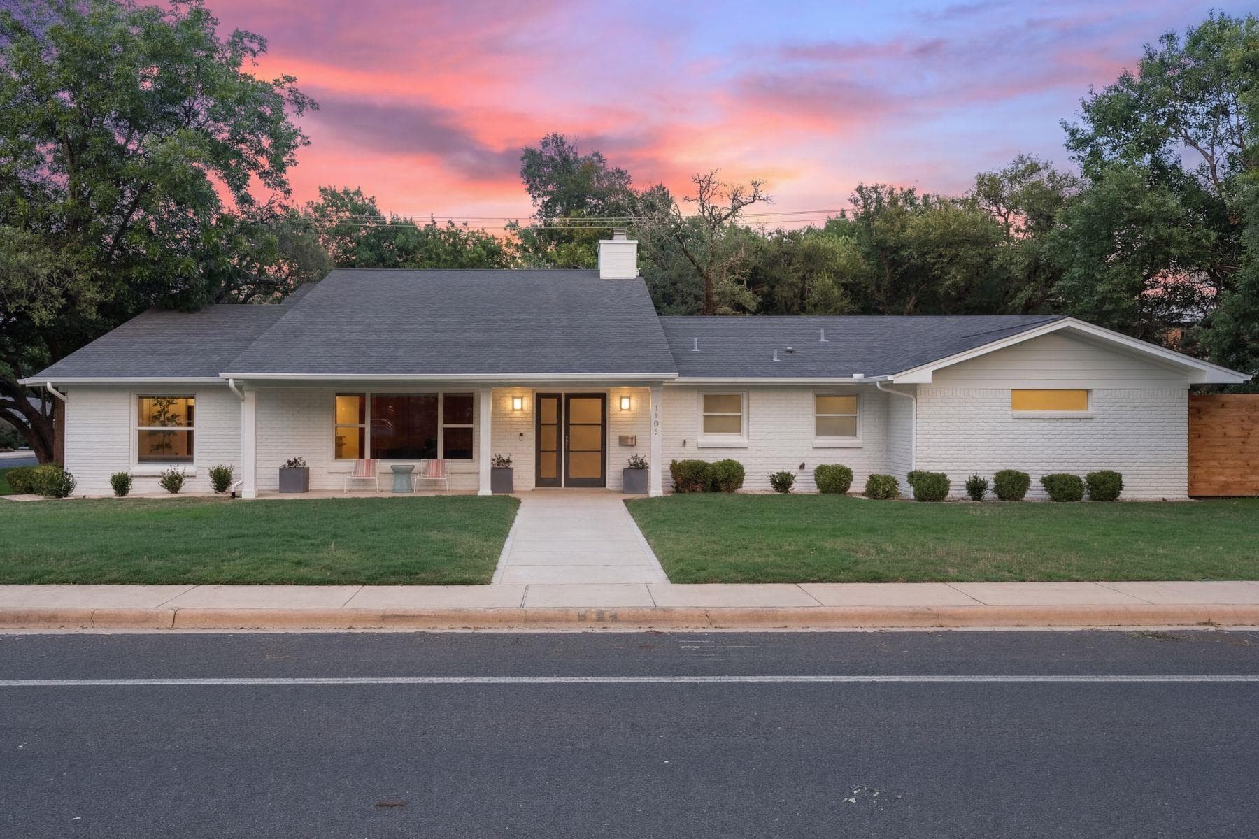 6905  Mesa Dr