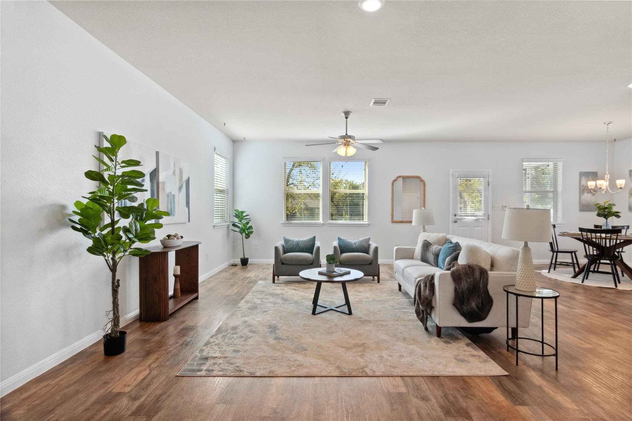 208  Callahan Ln