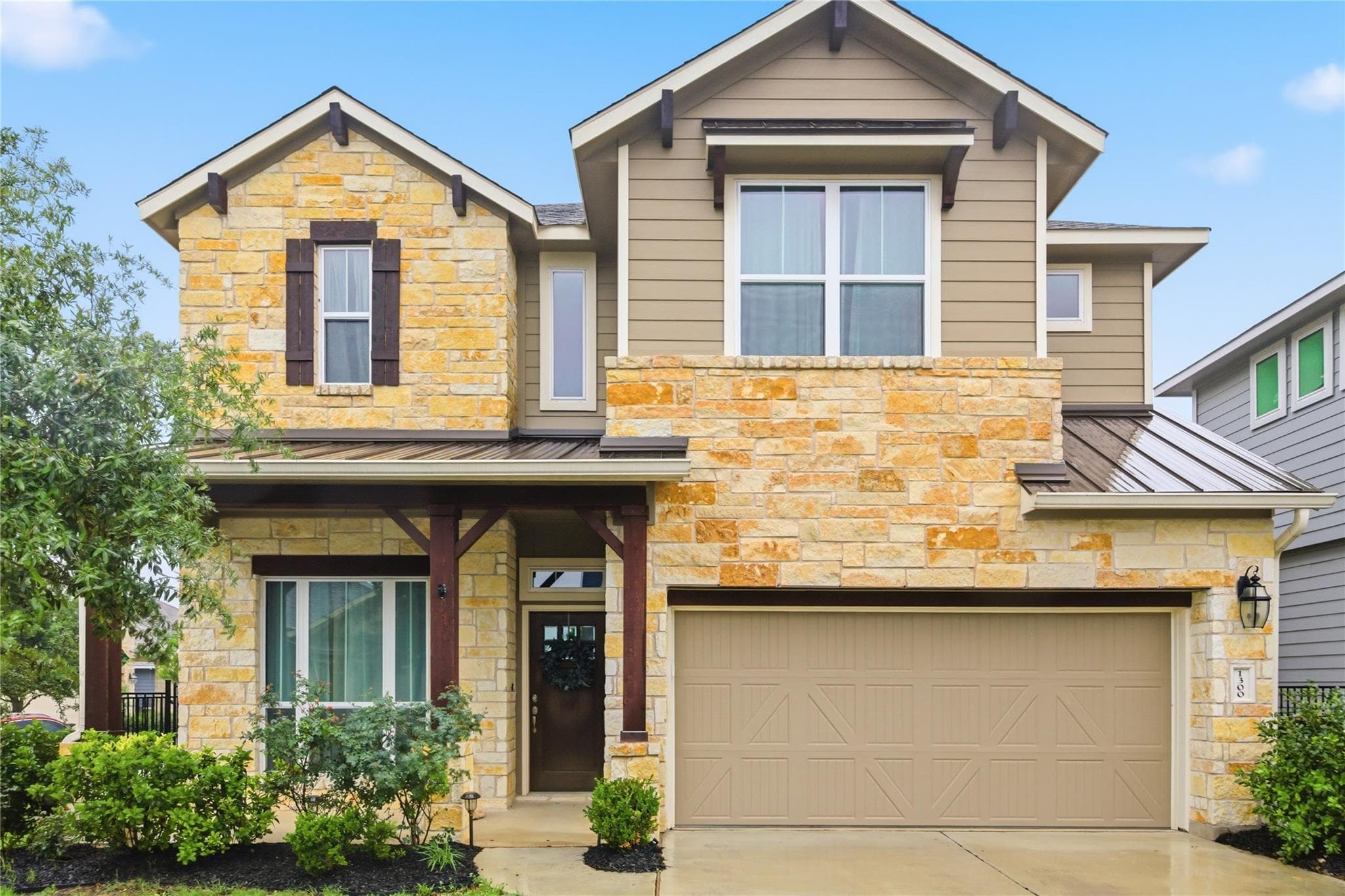 1300  Harwell Loop