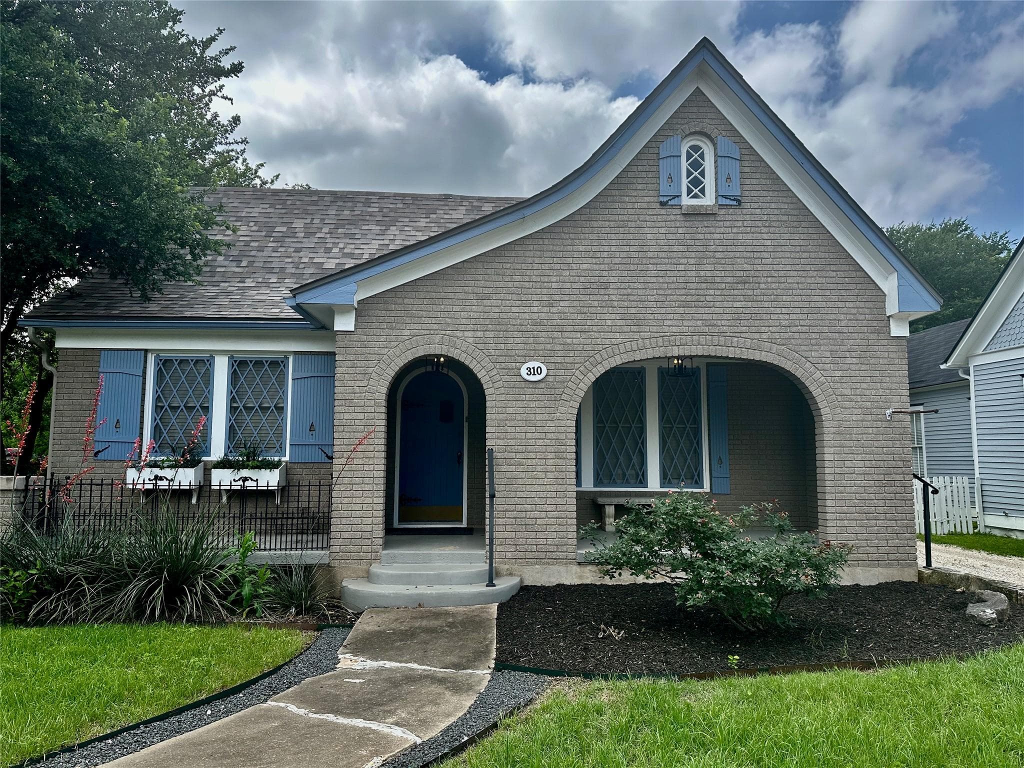 310 W University Ave  #3