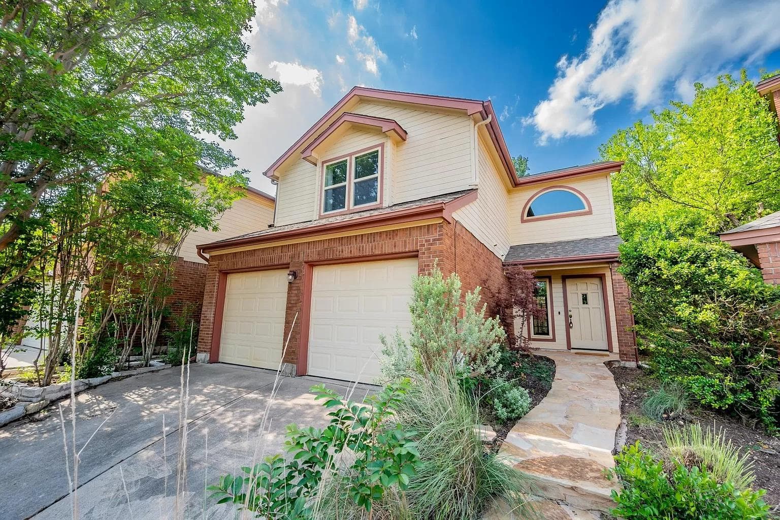 6616  Mesa Hollow Dr