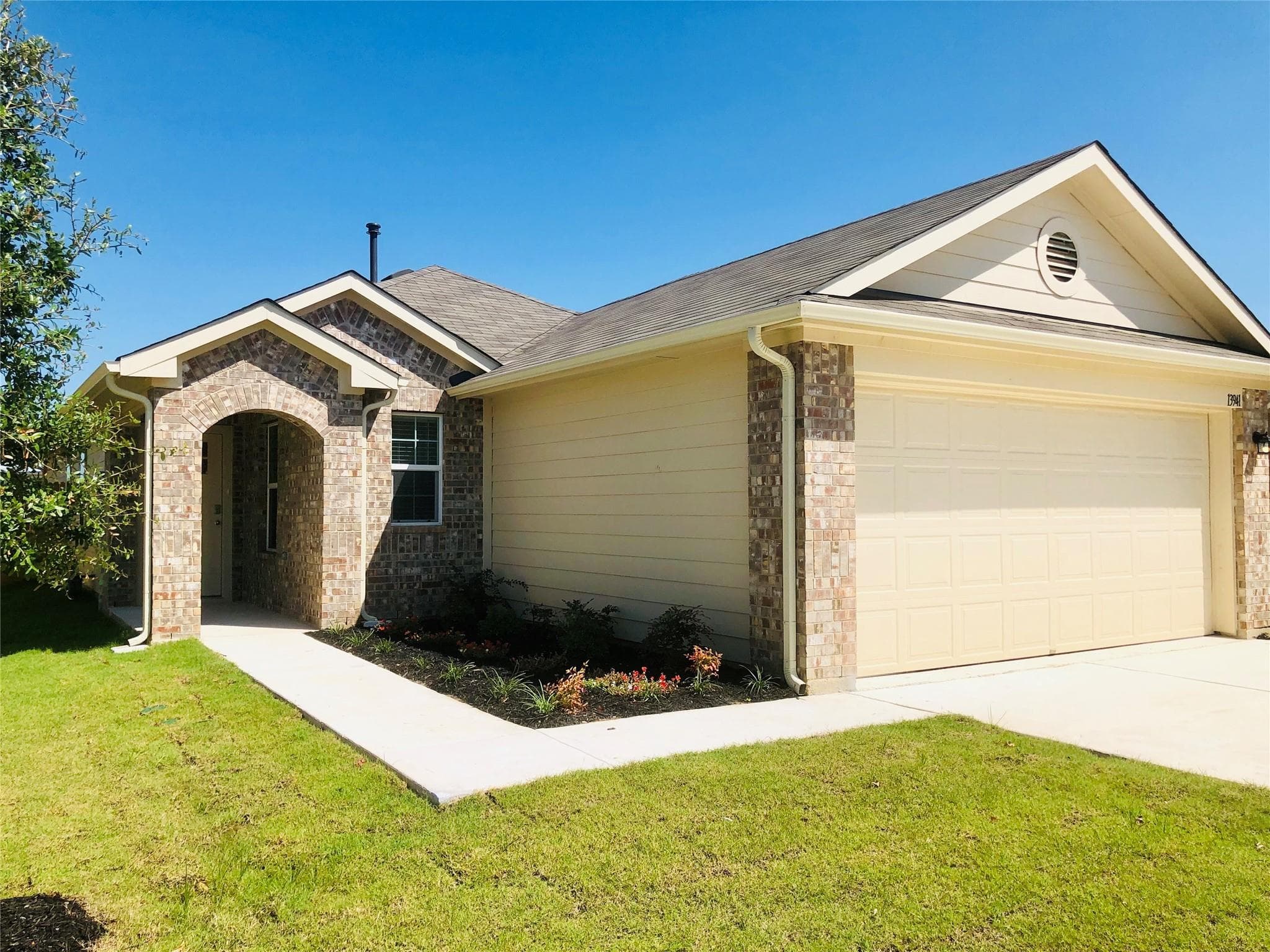 13941  Heidhorn Dr