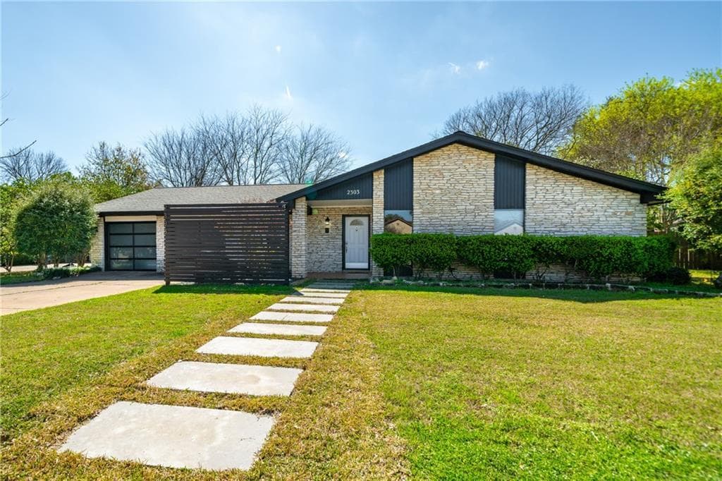 2303  Preston Trails Cv