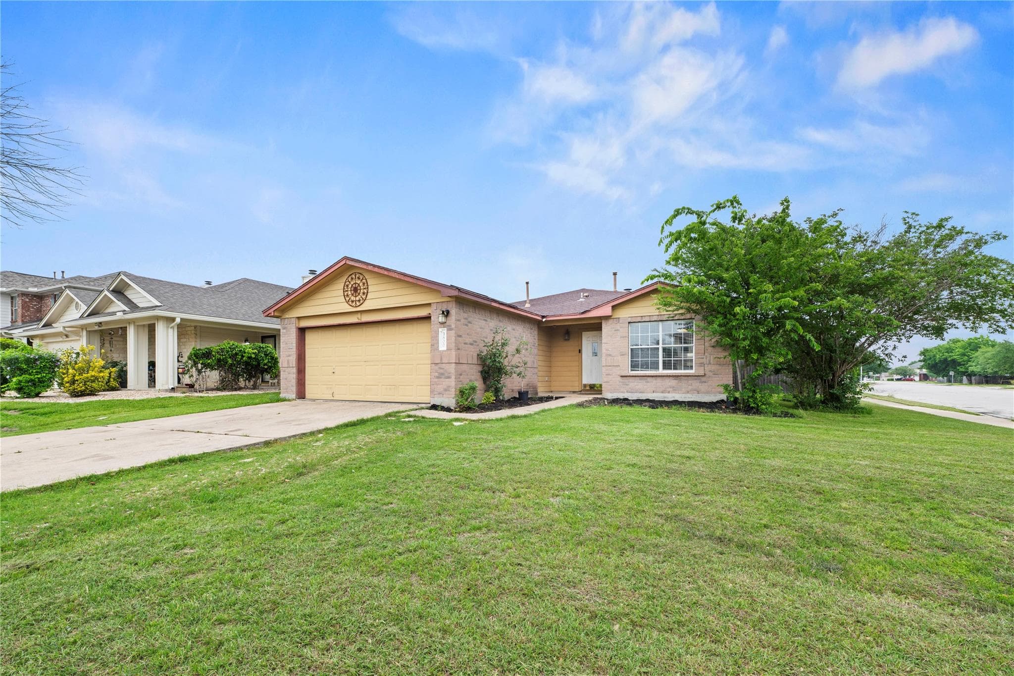 3800 Hickox Dr