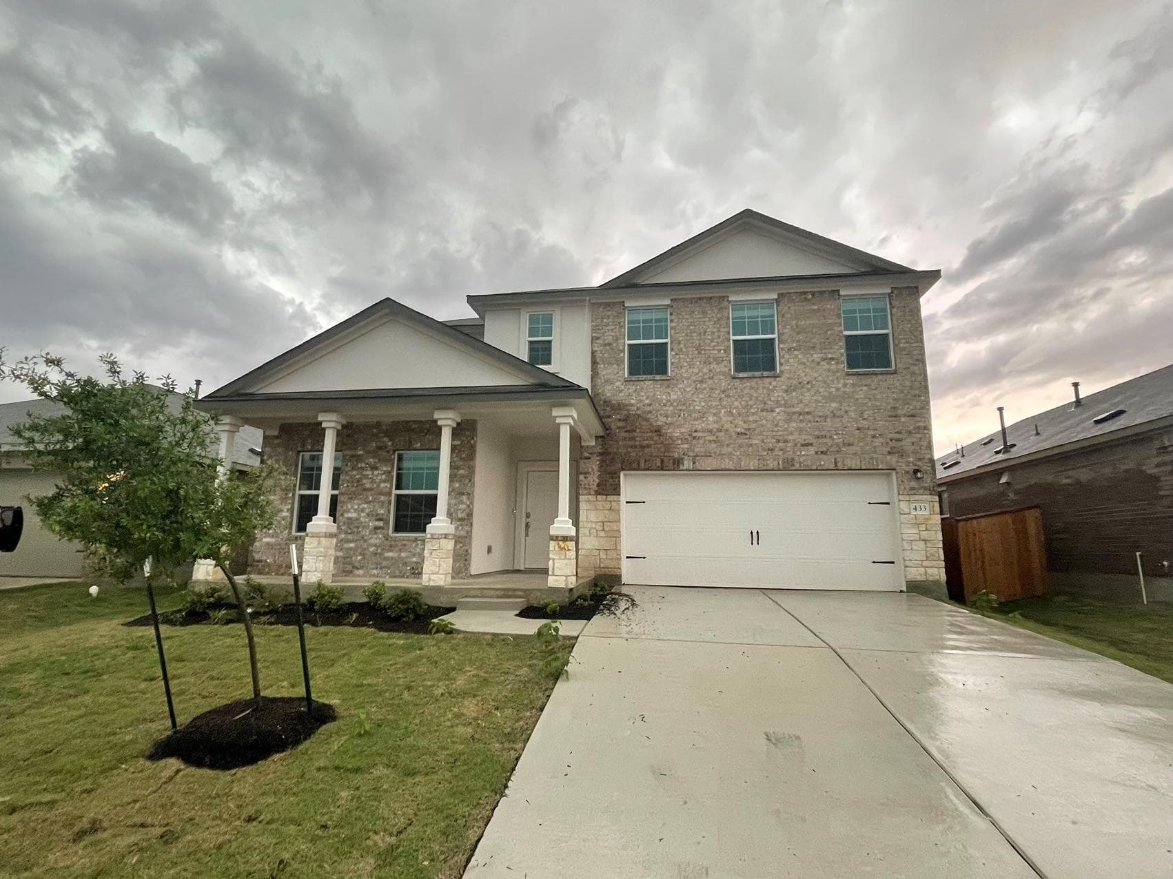 433  Sebring Cir