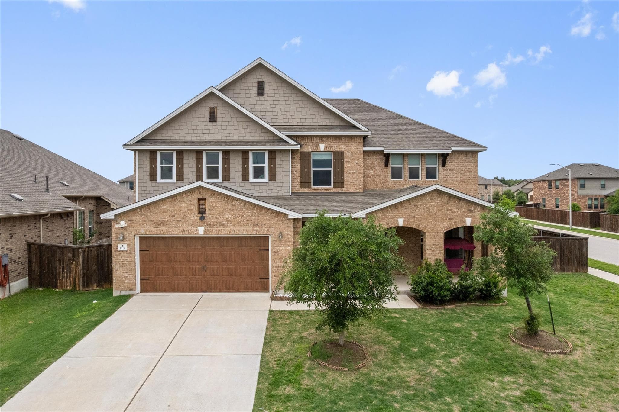 1201  Euless Ln