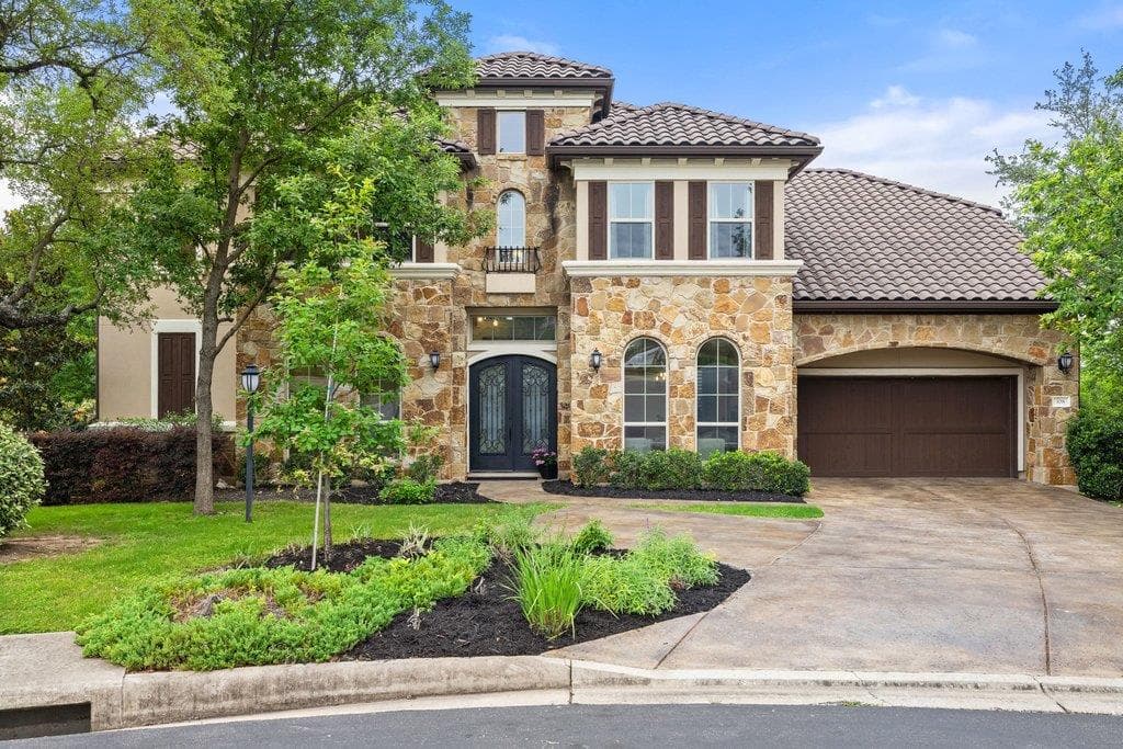 108  Aruba Ct