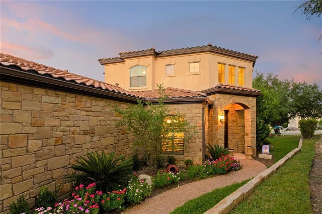 110  Oak Glen Cv