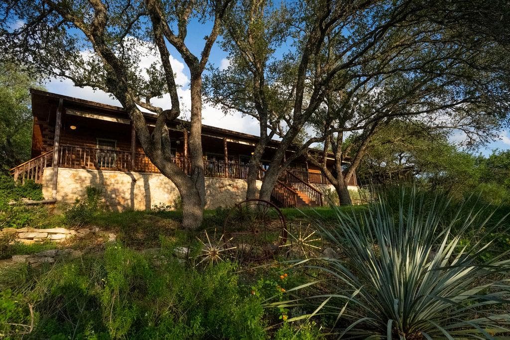 107  CEDAR SPRINGS Dr