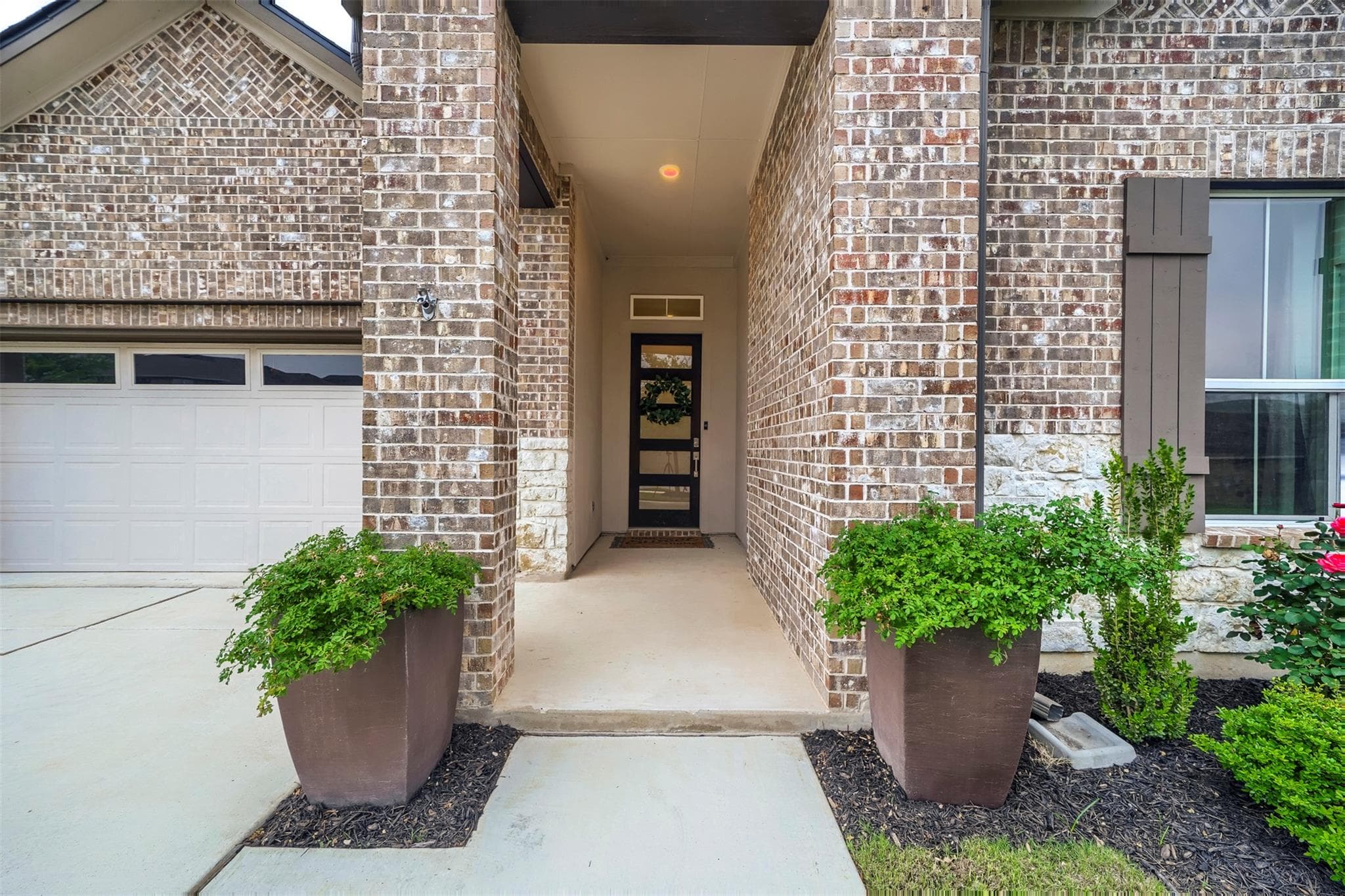 417  Peace Pipe Way