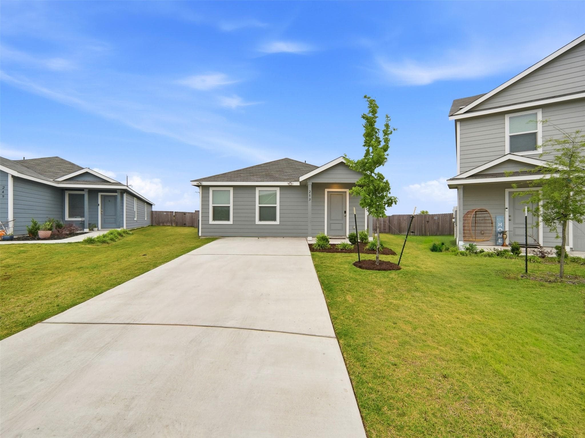 253  Tugboat Annie Way