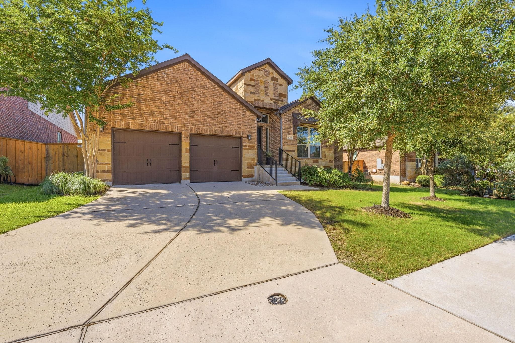 1213  Lakeside Ranch Rd