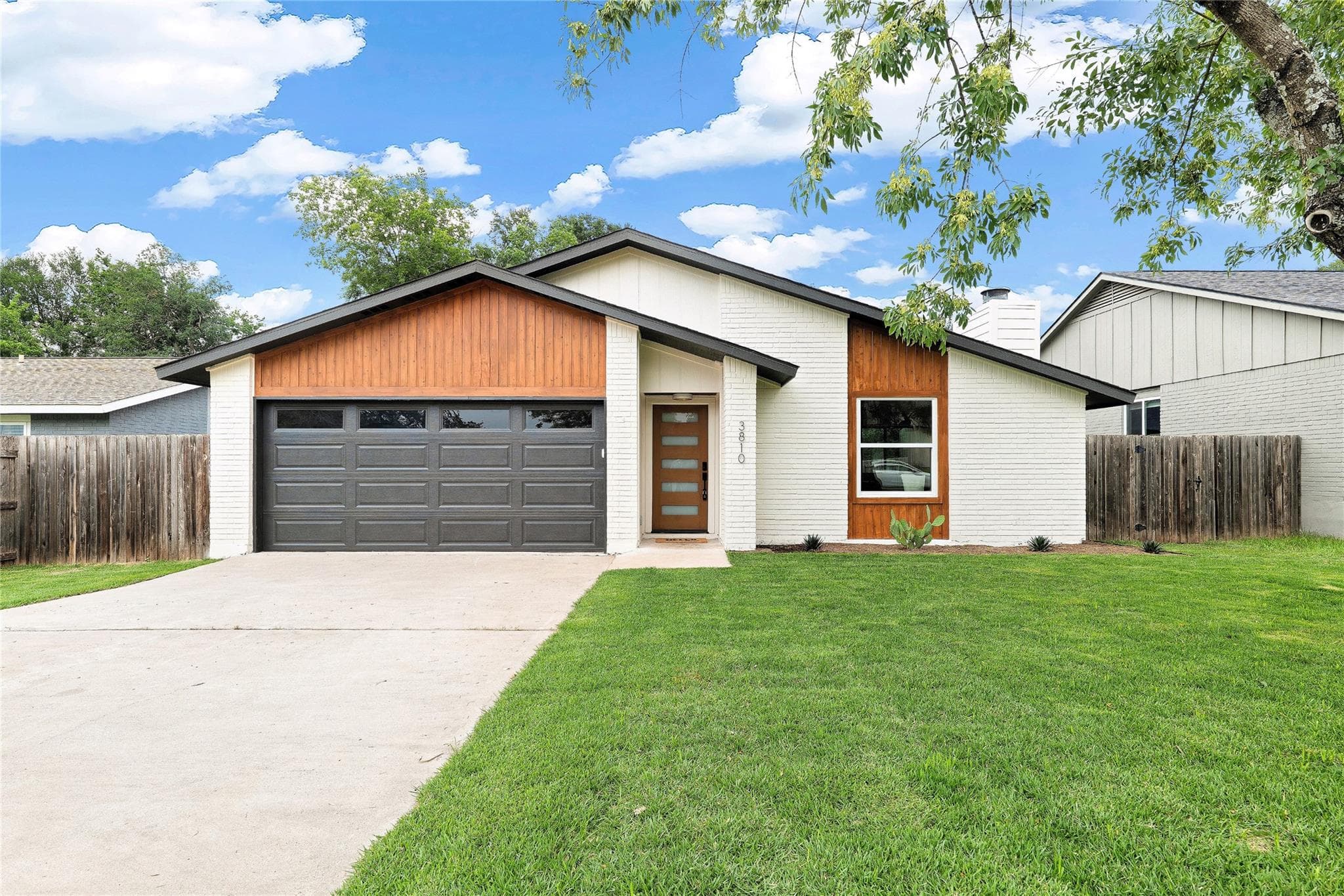 3810  Leafield Dr