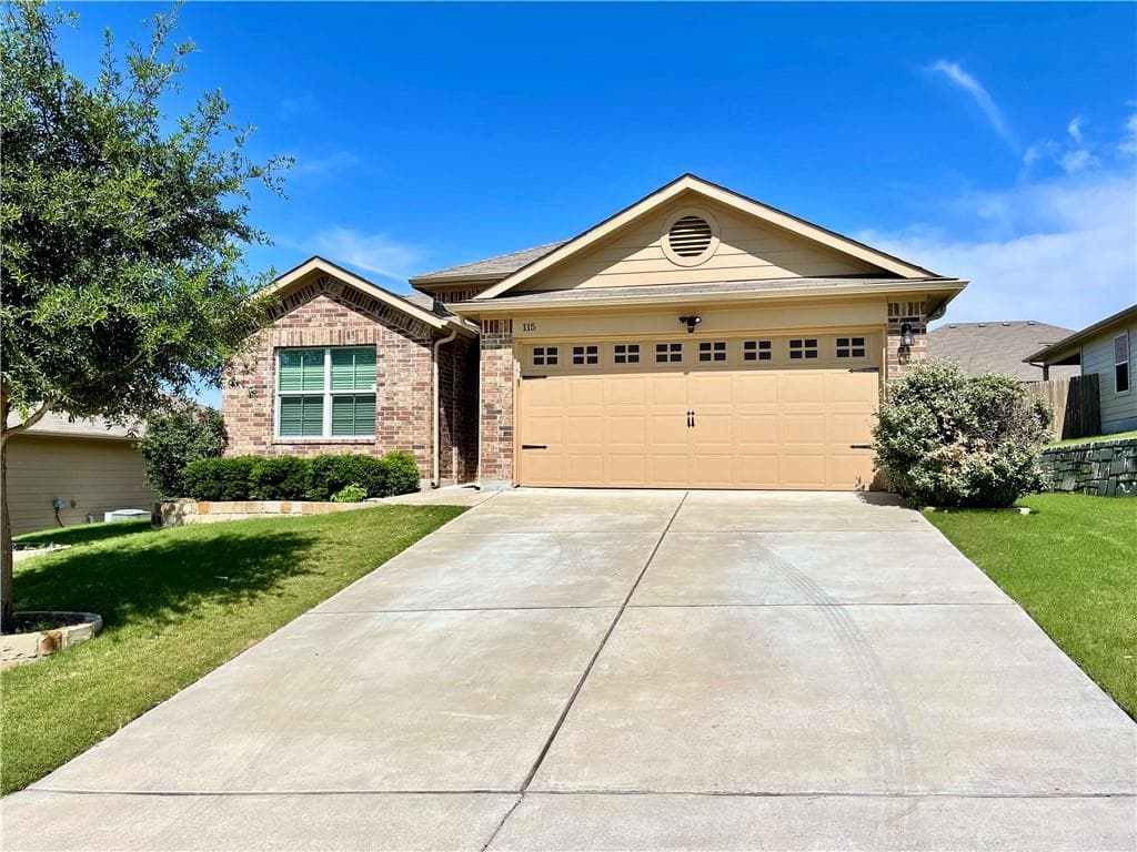 115  Leona River Trl