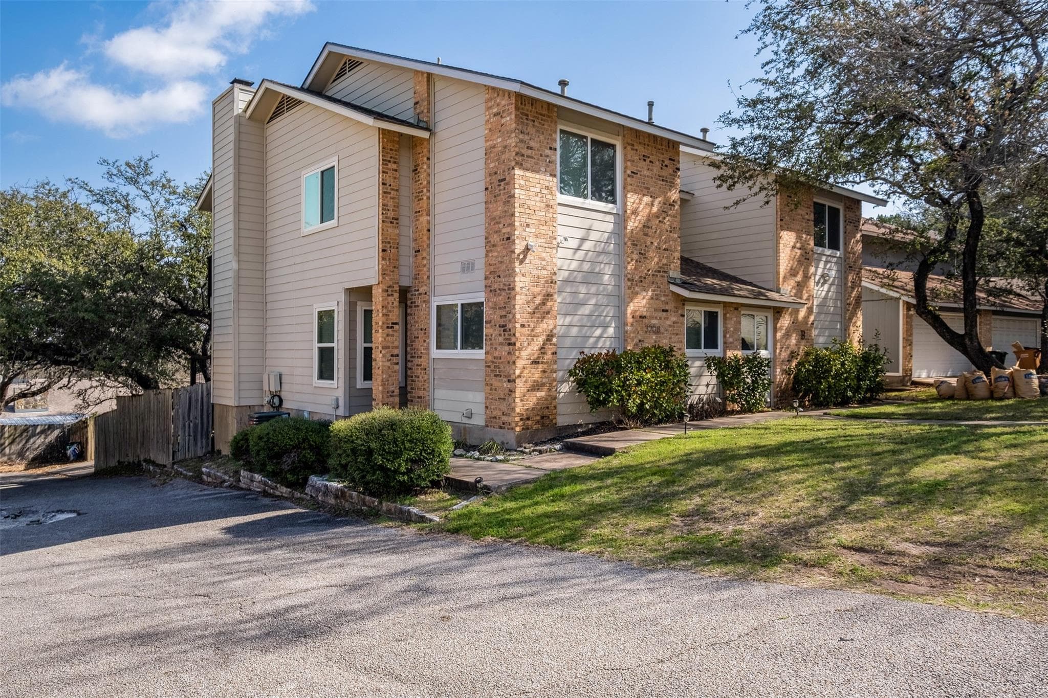 3208  Twinberry Cv  #A