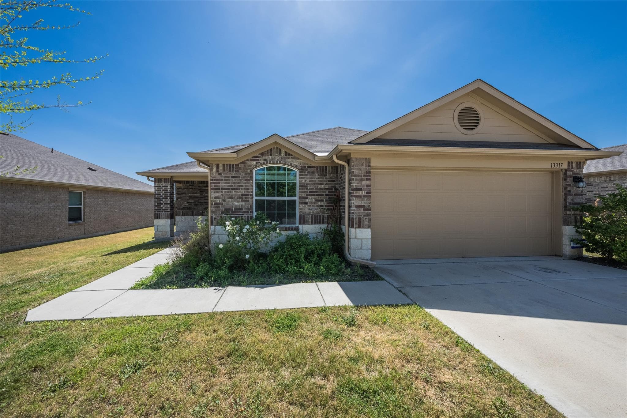 13317  Brahmin Dr