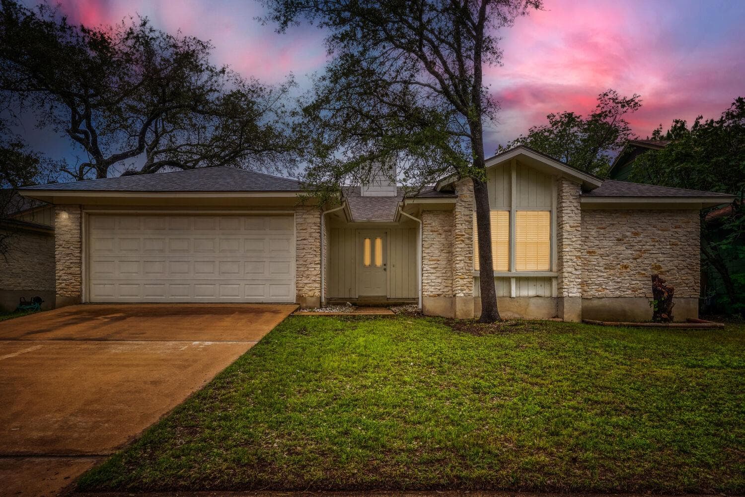 11922  MEADOWFIRE Dr