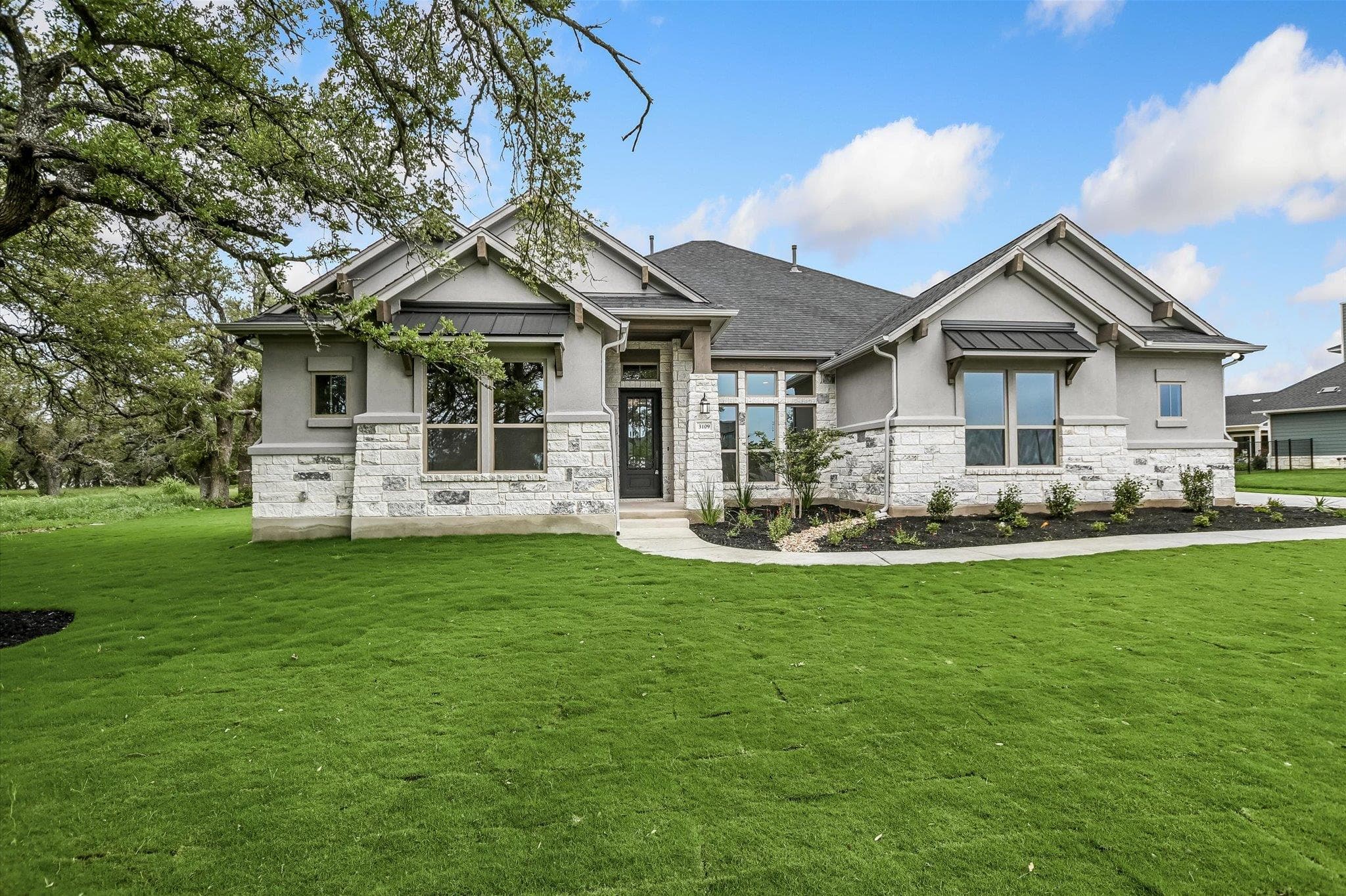 3109  Honeywood Dr