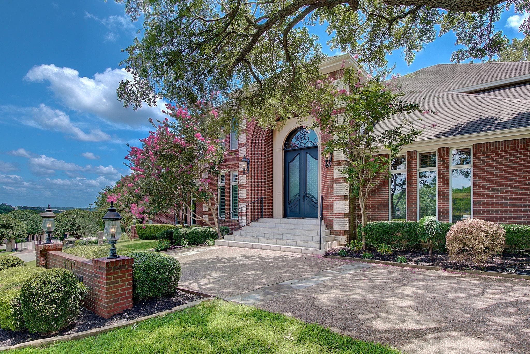 4707  Mantle Dr